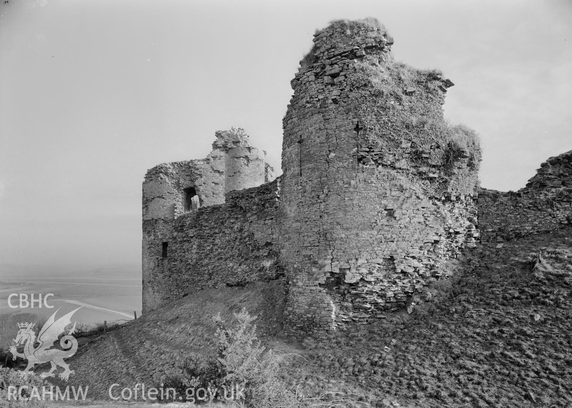 D.O.E photograph of Llansteffan Castle.