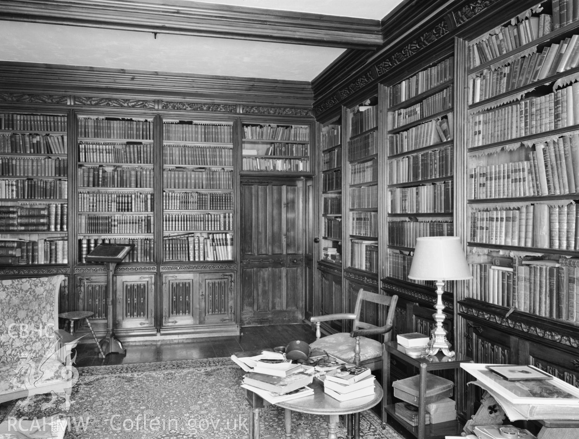 The library at Treberfedd House.