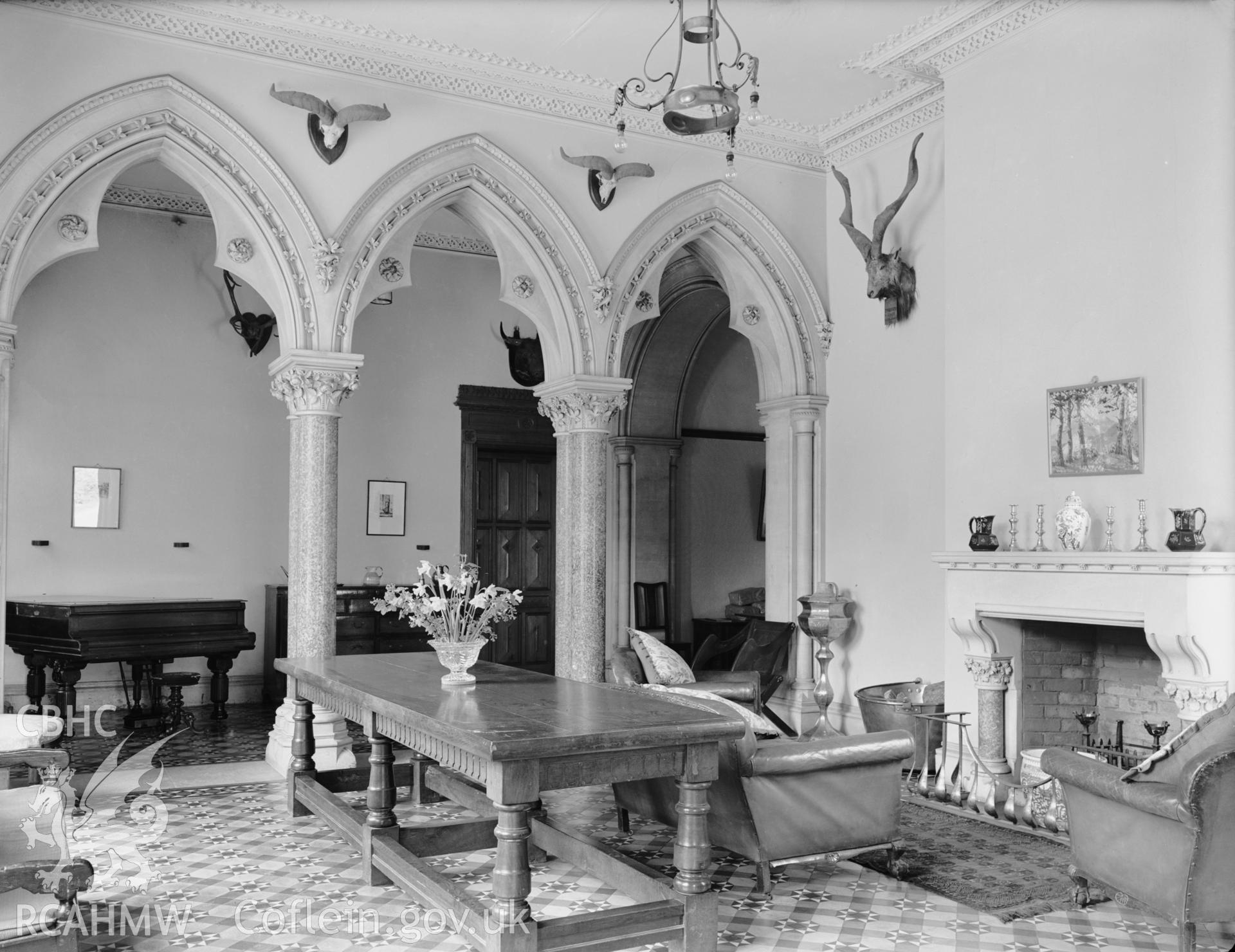 The drawing room.