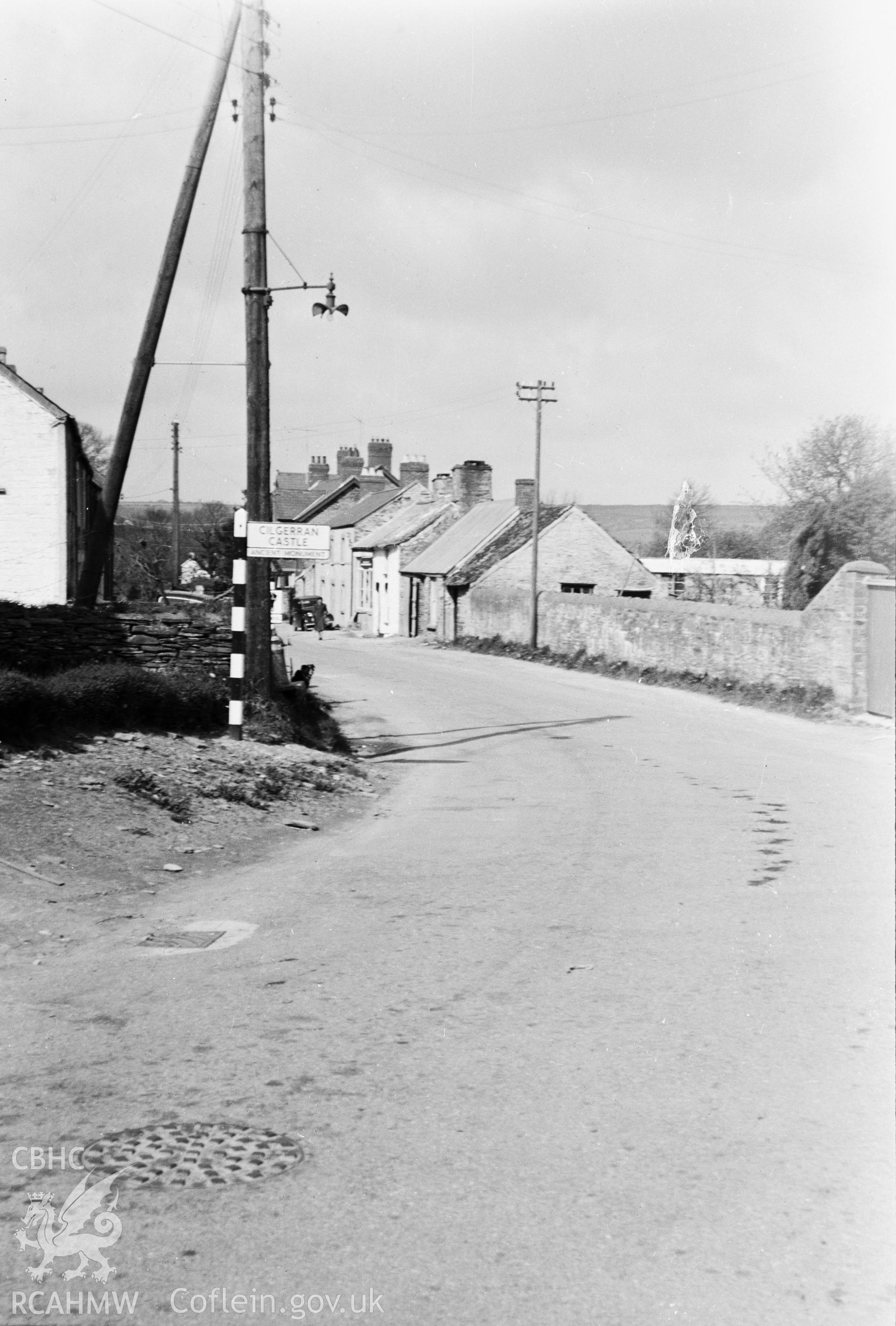 D.O.E photograph of Cilgerran Castle. Direction signs.