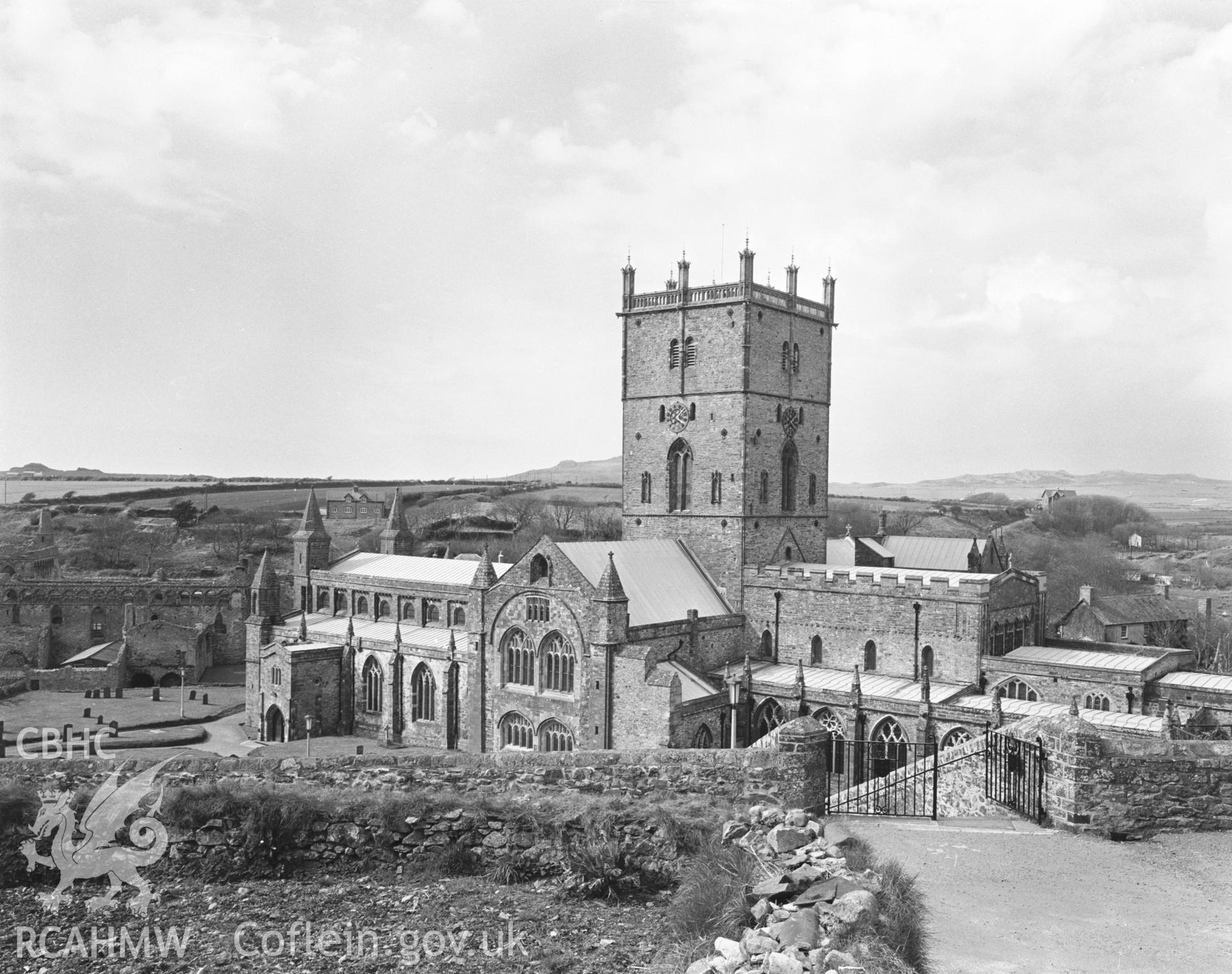 1 b/w print showing view of St David's Cathedral, Pembrokeshire; collated by the former Central Office of Information.