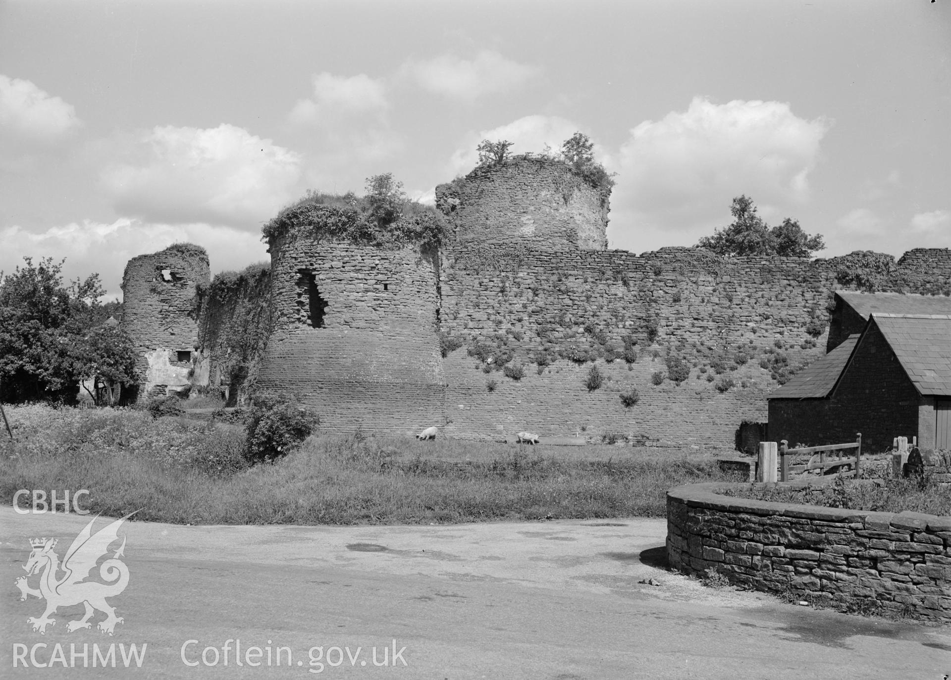 D.O.E photograph of Skenfrith Castle.