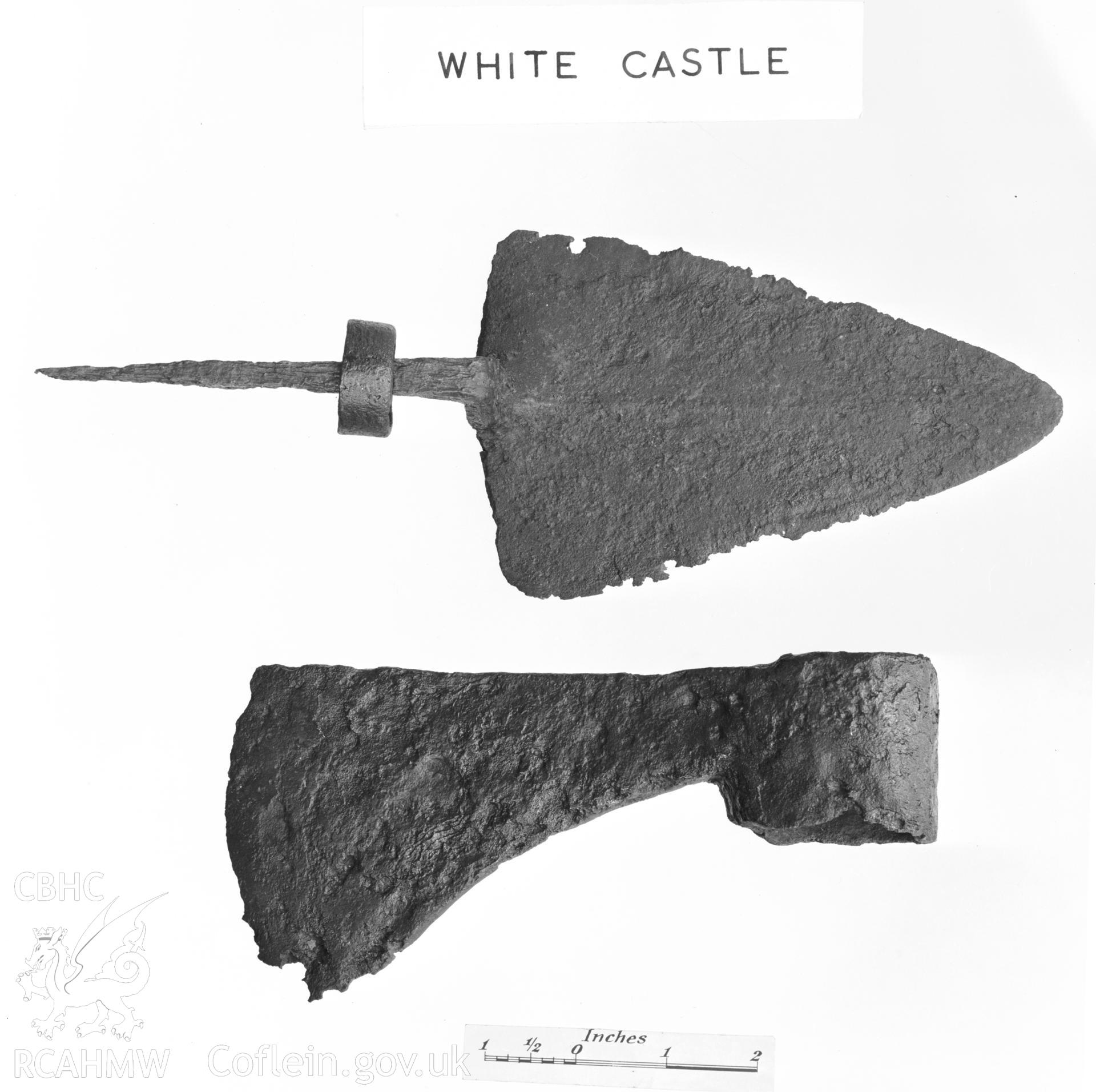 D.O.E photograph of White Castle. Small finds.