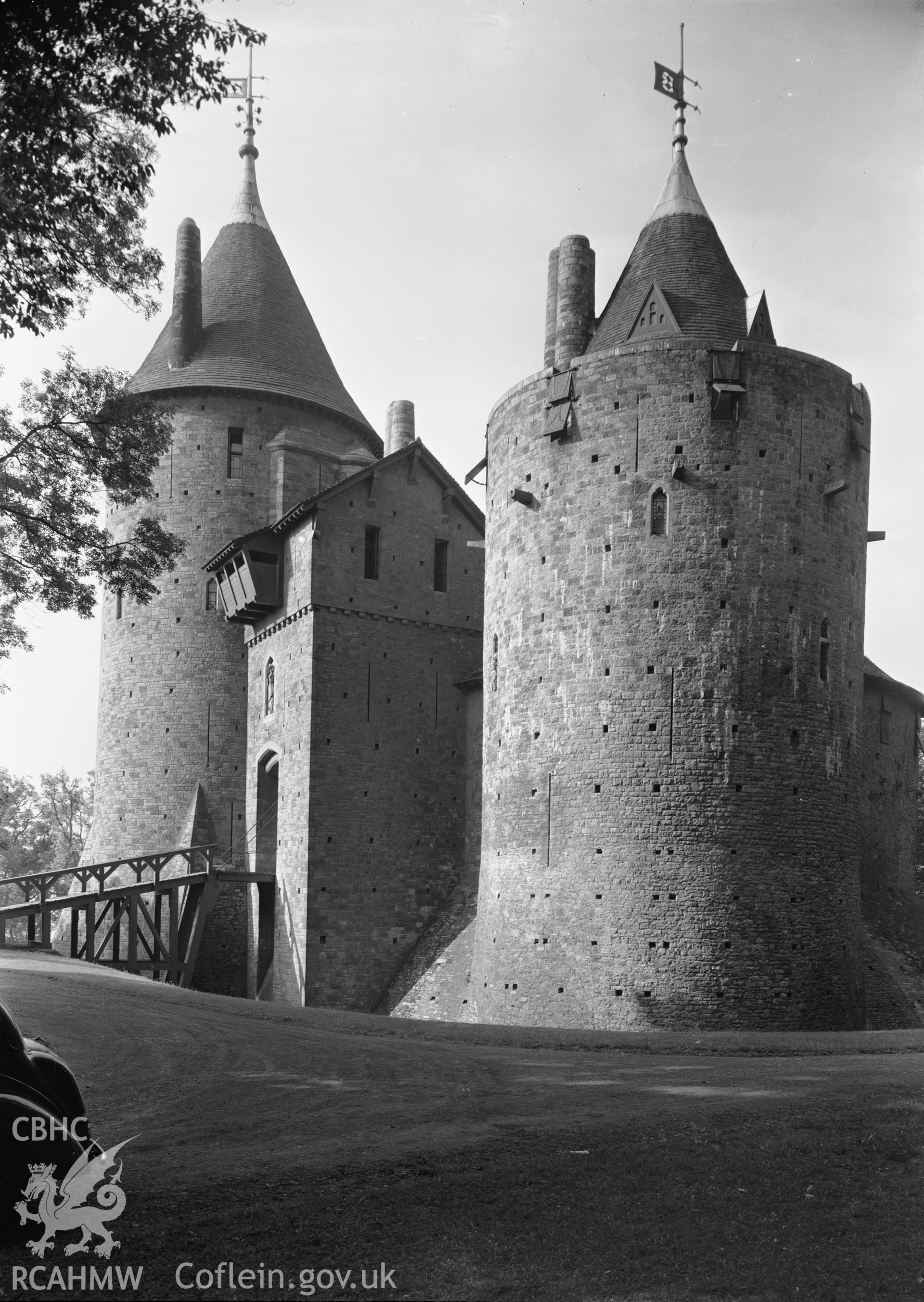 D.O.E photographs of Castell Coch.