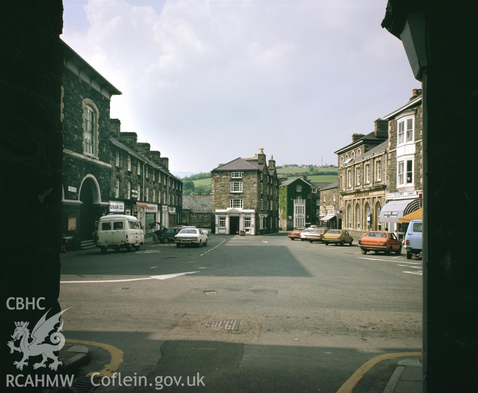 RCAHMW colour transparency showing Dolgellau town centre taken by I.N. Wright, 1979