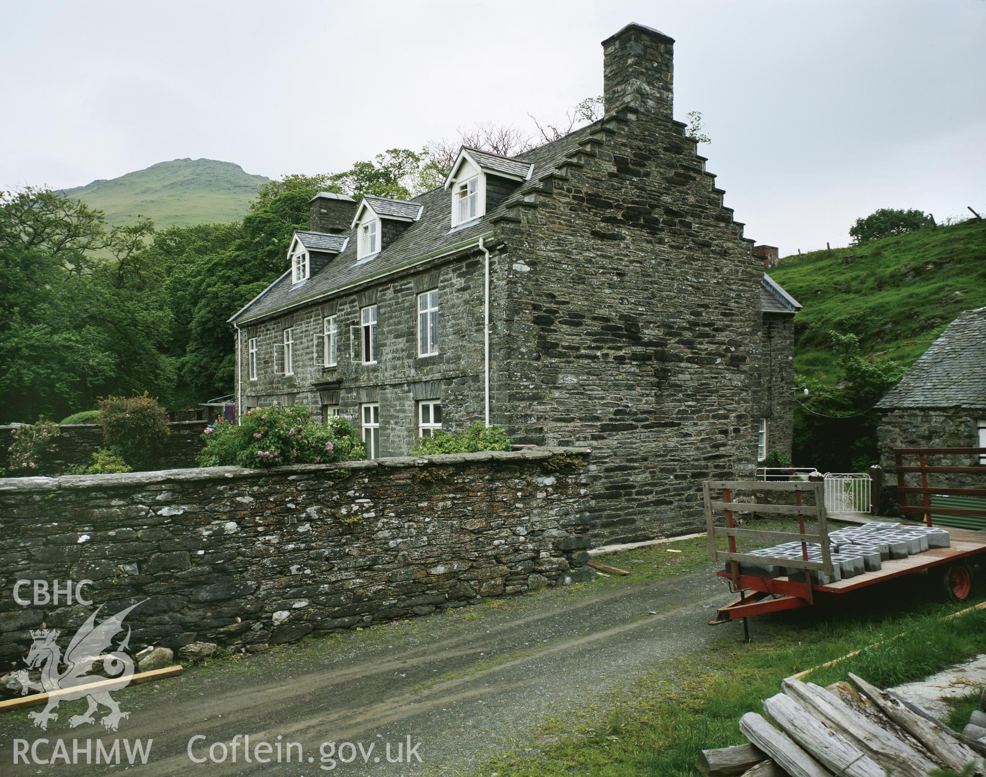 RCAHMW colour transparency showing Cae'r Berllan, Merioneth taken by I.N. Wright, 1979