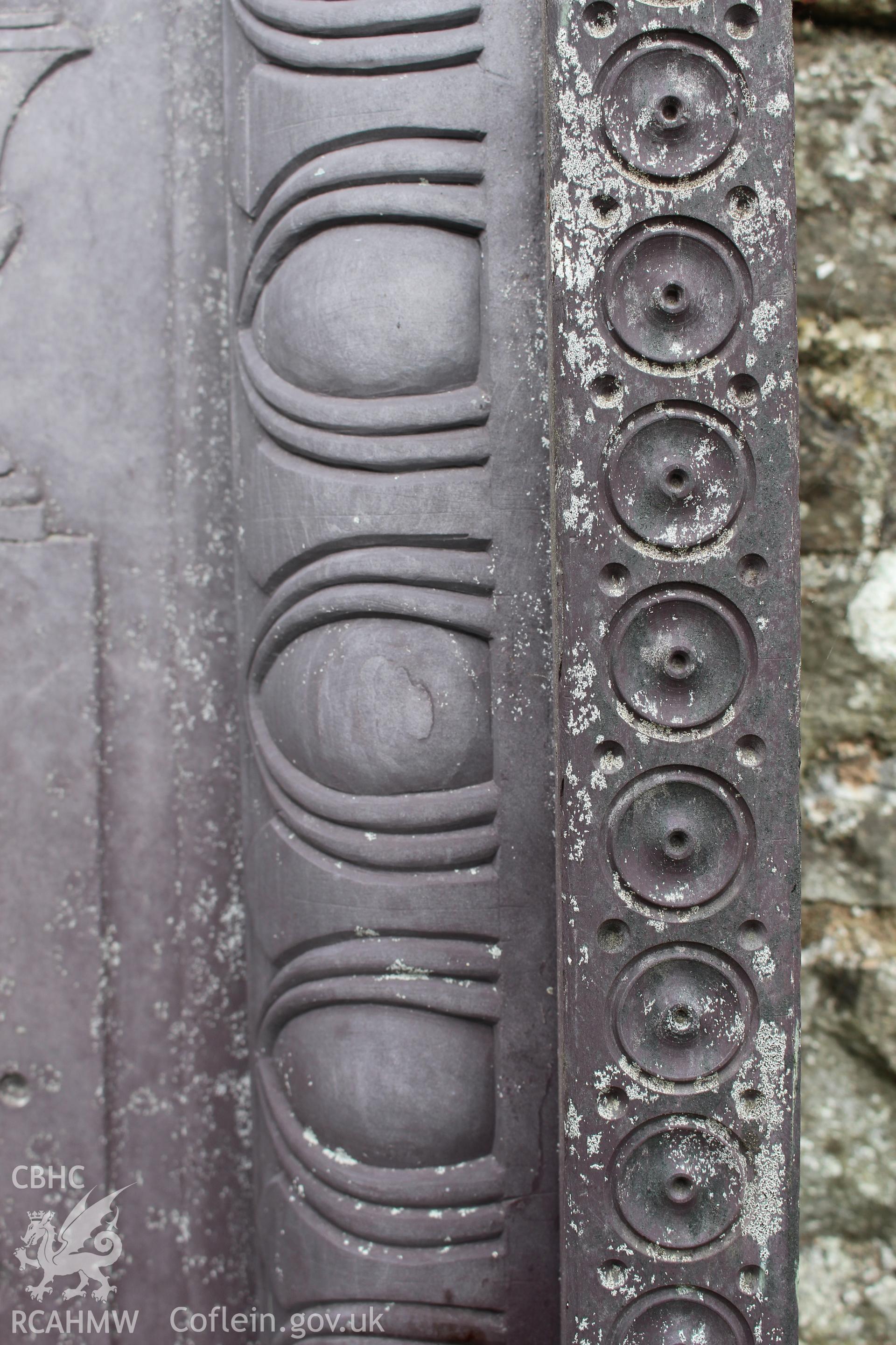 Carved detail on the gravestone of Mary & Minnie Thomas