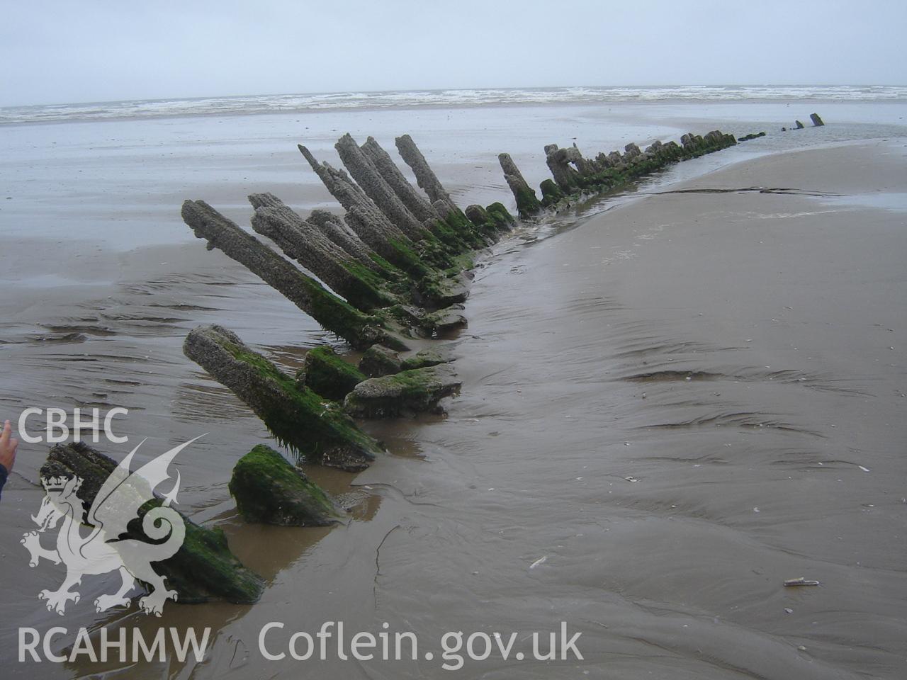 Digital photo showing unnamed wreck at Cefn Sidan, produced by Ian Cundy, July 2010.