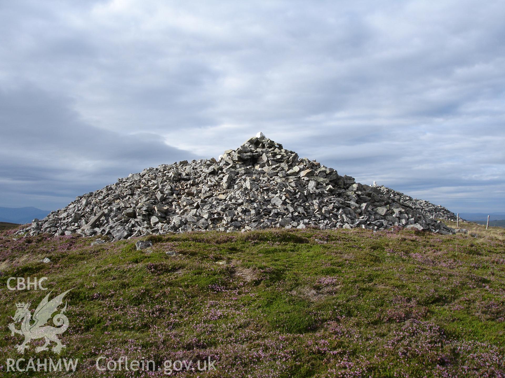 Digital colour photograph of Carn Biga Cairn I taken on 08/08/2006 by R.P. Sambrook during the Plynlimon Glaslyn South Upland survey undertaken by Trysor.