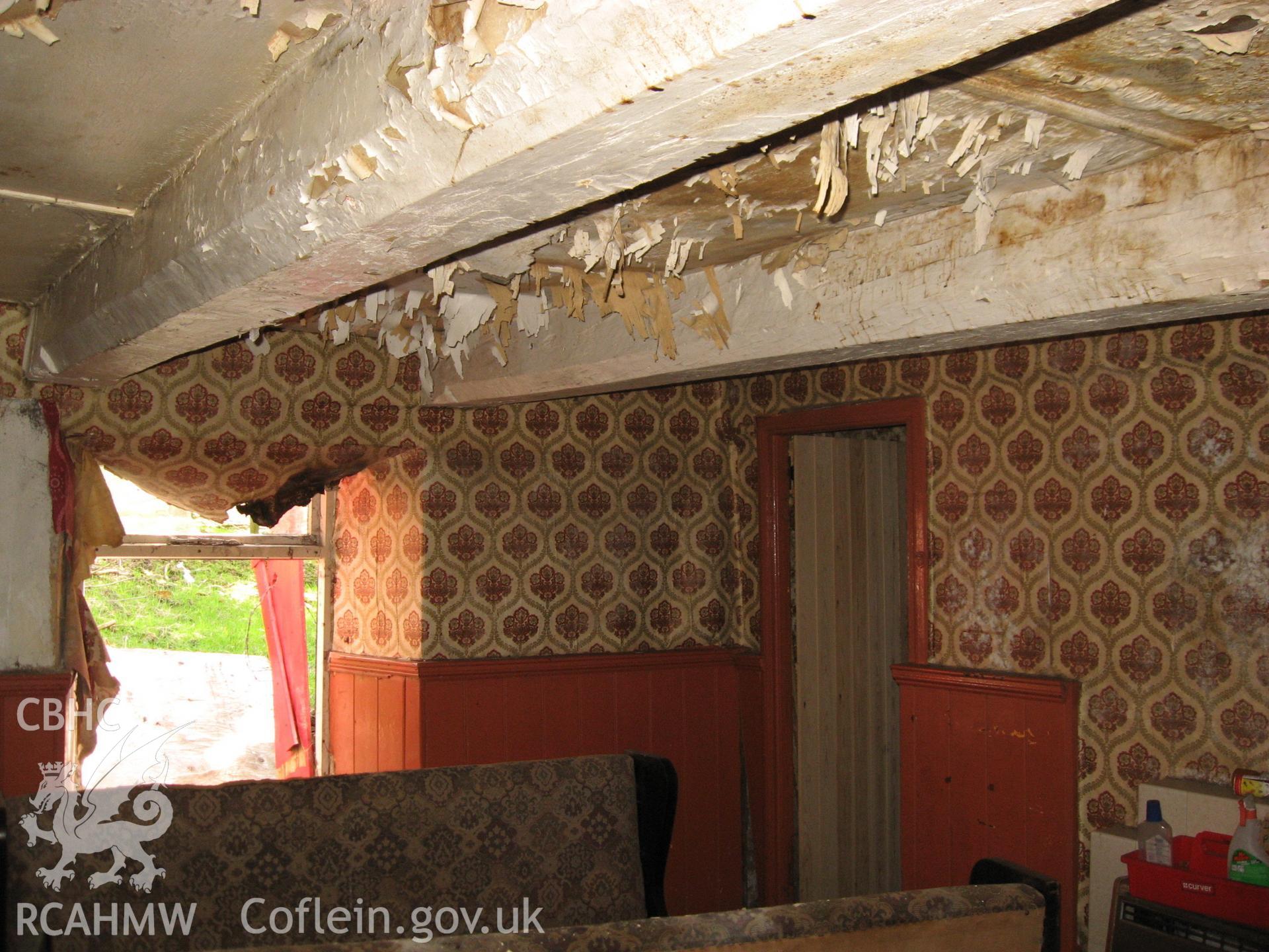 Colour photo showing interior view of the Fountain Inn, taken by Paul R. Davis and dated 2nd February 2013.