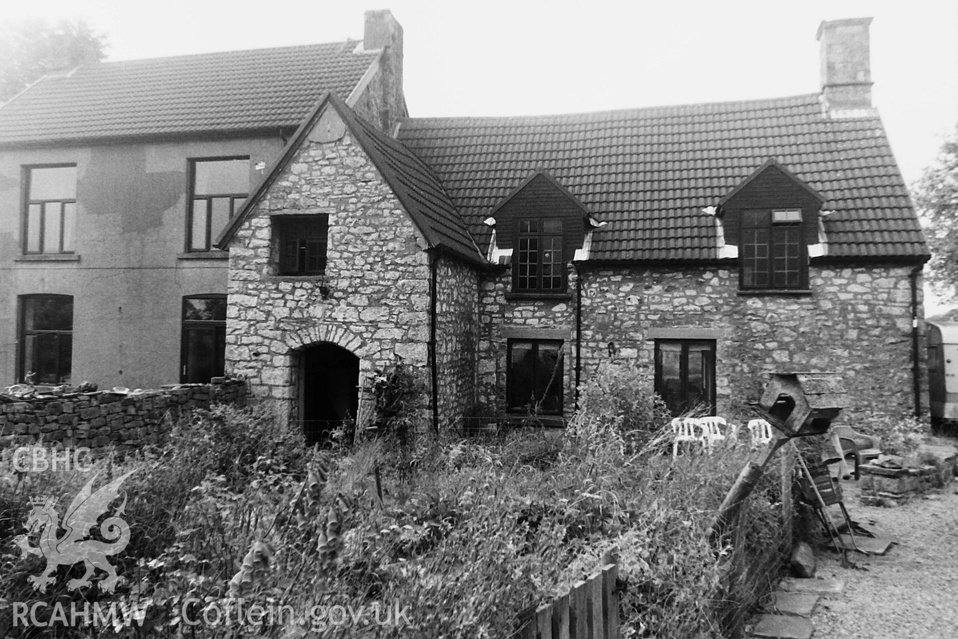 Black and white photo showing Penlasgarn, Pontypool, taken by Paul R. Davis, 2000.