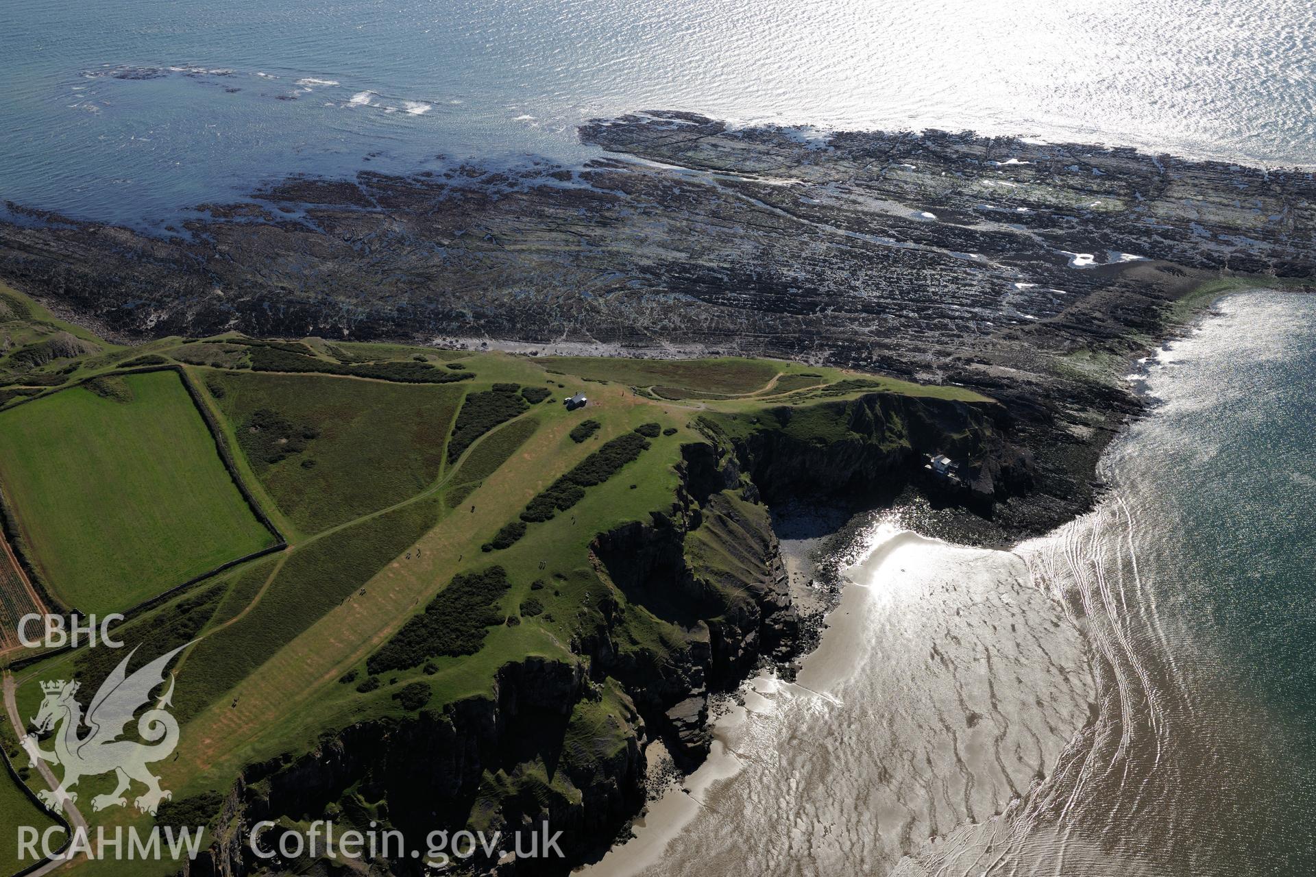 Kitchen Corner, at Worms Head, Rhossili, on the western shore of the Gower Peninsula. Oblique aerial photograph taken during the Royal Commission's programme of archaeological aerial reconnaissance by Toby Driver on 30th September 2015.