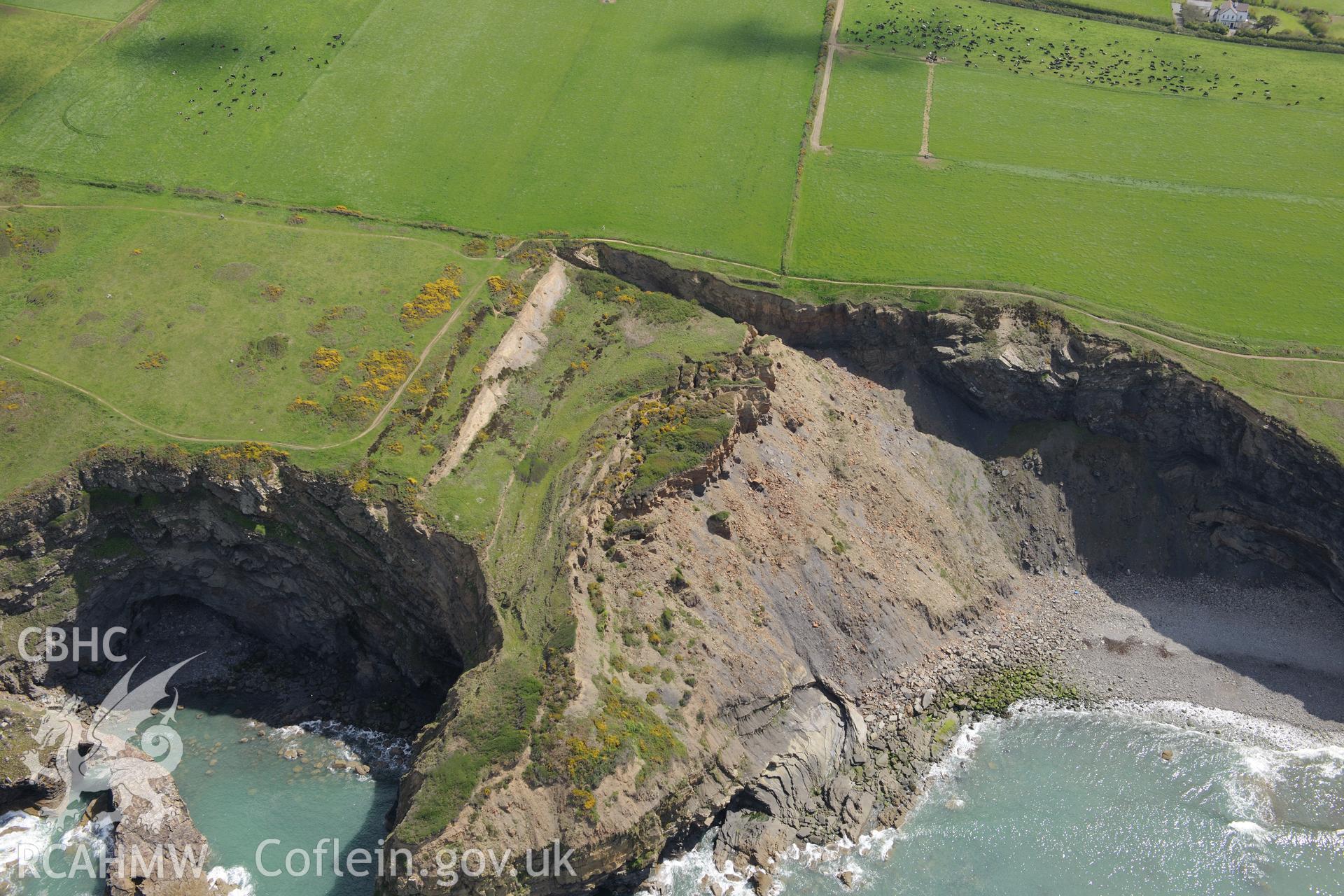 Black Point Rath promontory fort, near Haverford West. Oblique aerial photograph taken during the Royal Commission's programme of archaeological aerial reconnaissance by Toby Driver on 13th May 2015.