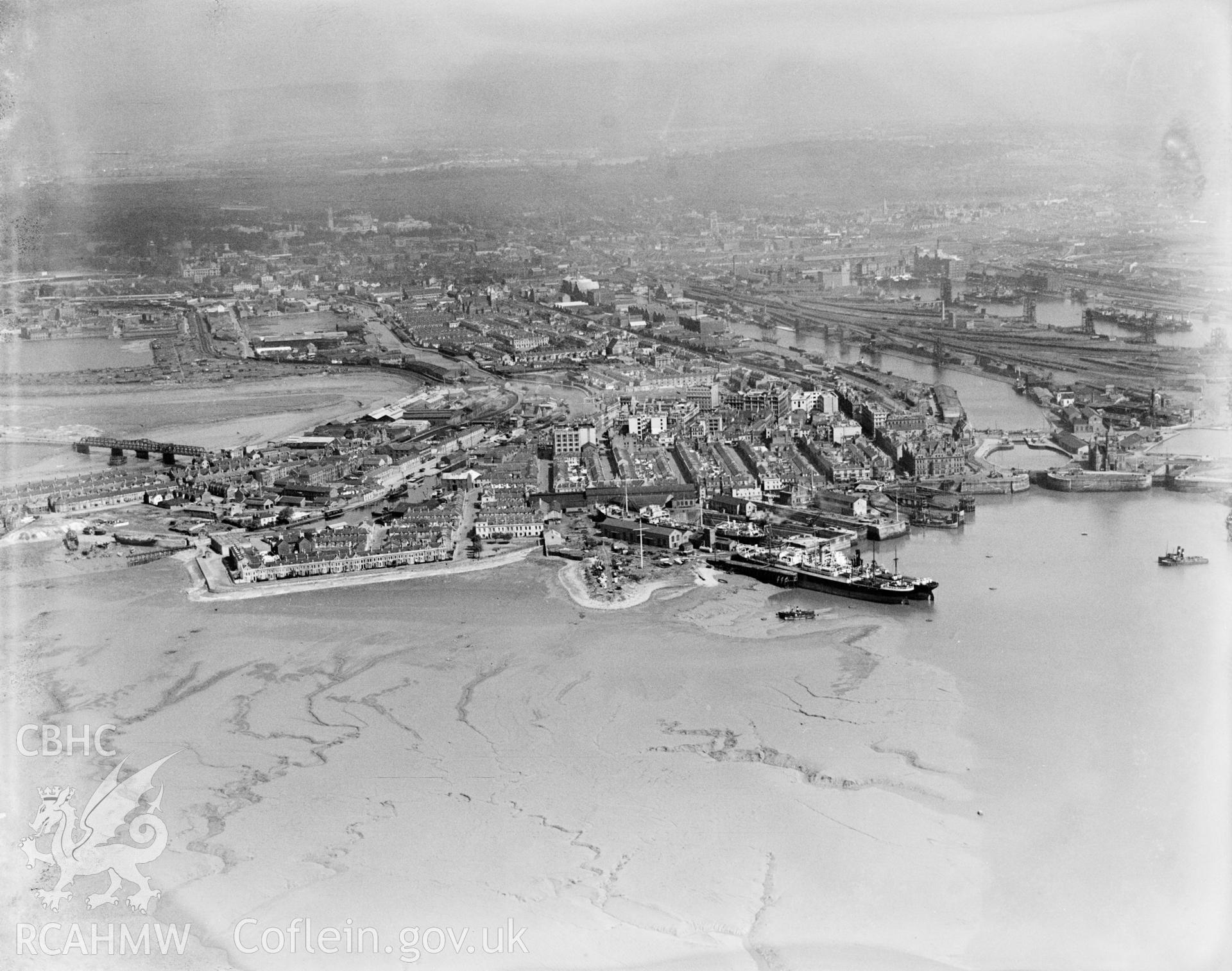 View of Cardiff Docks, oblique aerial view. 5?x4? black and white glass plate negative.