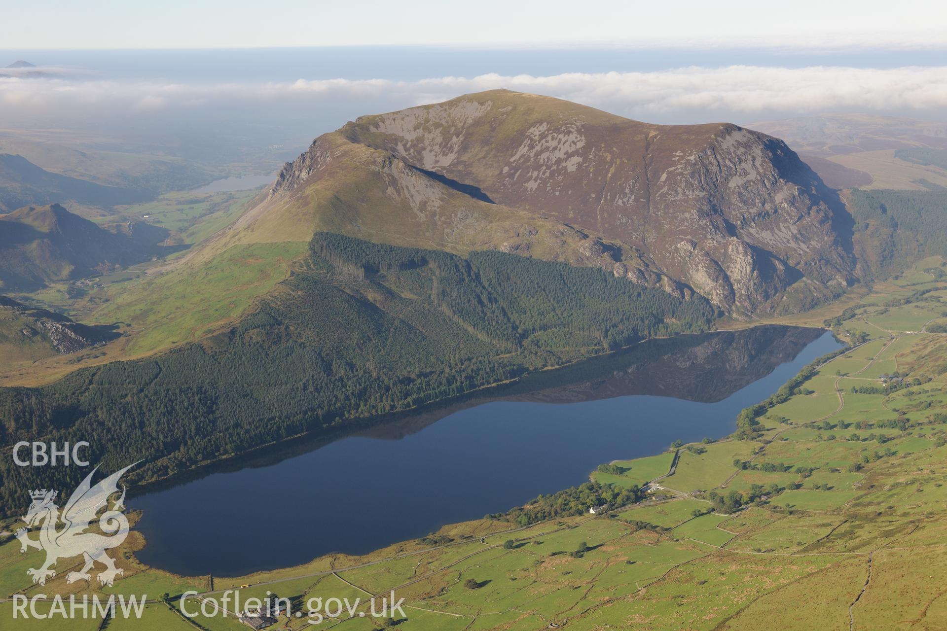 Llyn Cwellyn on the north western side of Snowdon. Oblique aerial photograph taken during the Royal Commission's programme of archaeological aerial reconnaissance by Toby Driver on 2nd October 2015.