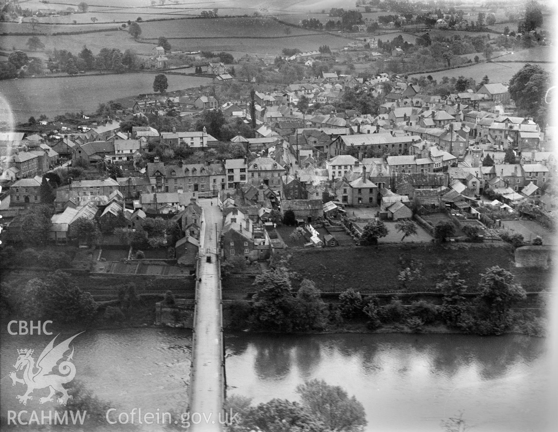 General view of Hay-on-Wye, oblique aerial view. 5?x4? black and white glass plate negative.