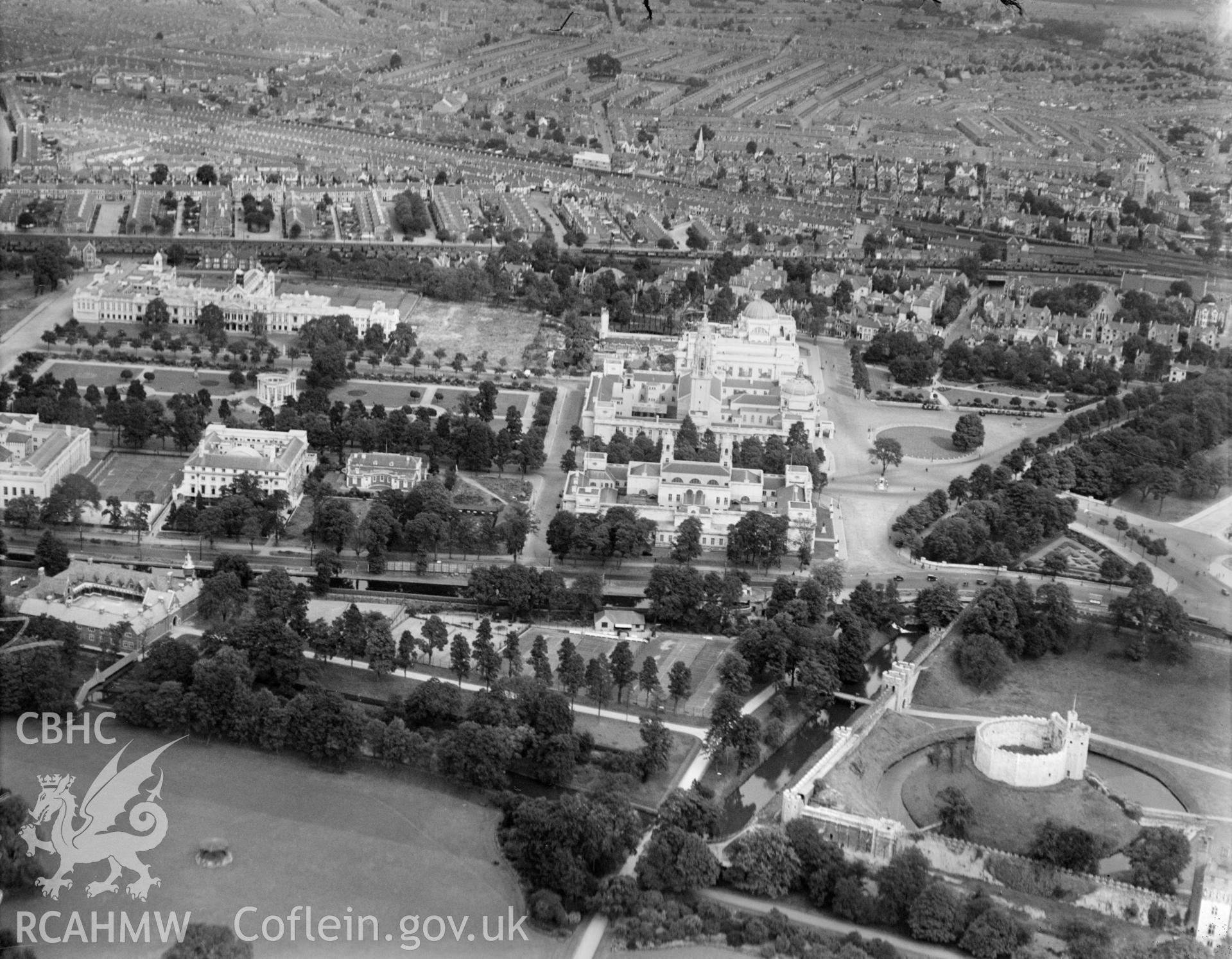 Cardiff, Cathays Park, oblique aerial view. 5?x4? black and white glass plate negative.