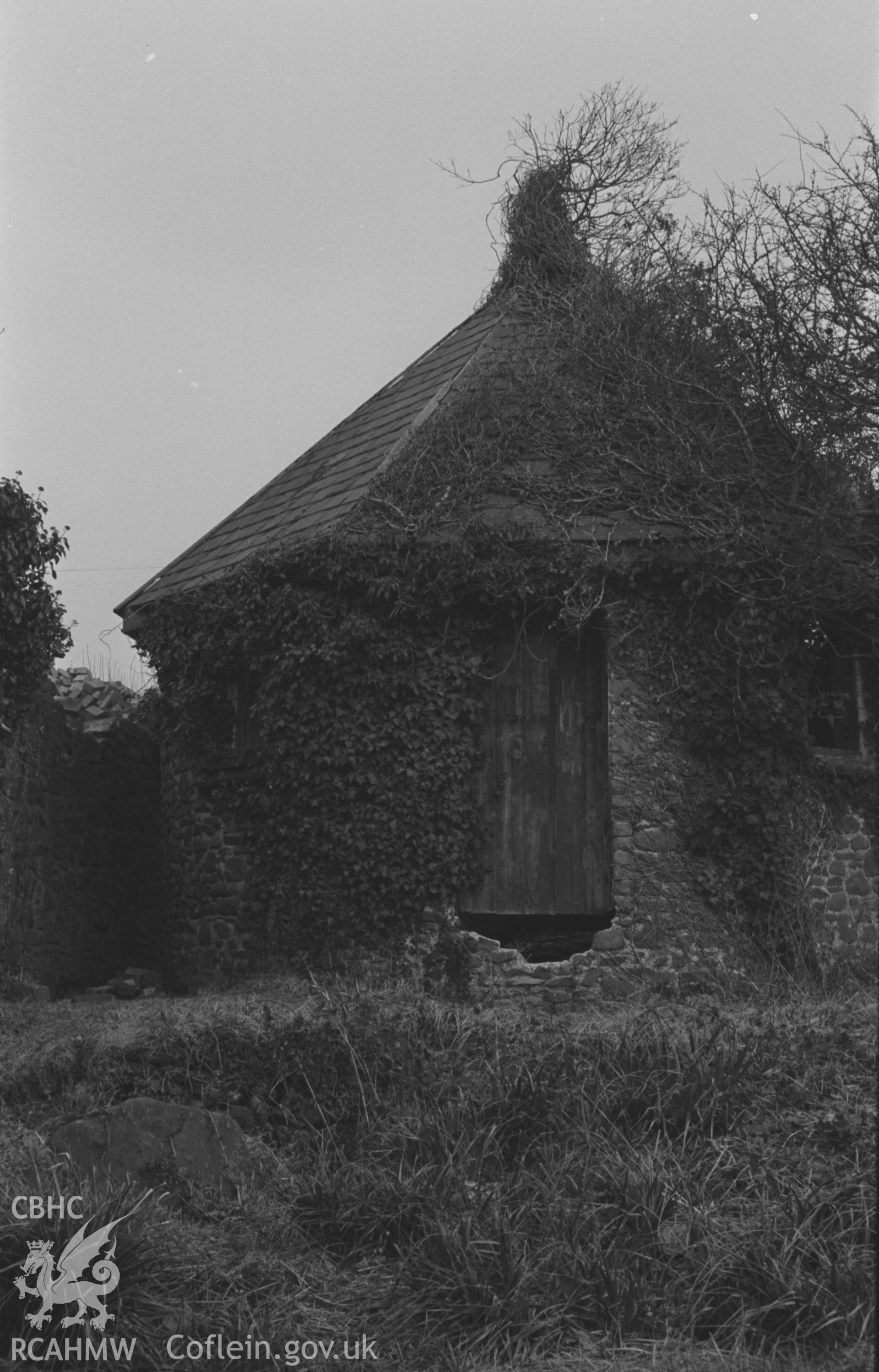 Black and White photograph showing chalybeate well house at Aberaeron. Built in 1879, on the east side of the Aeron. Photographed by Arthur Chater, February 1963. Grid ref SN 4585 6268, looking north west.
