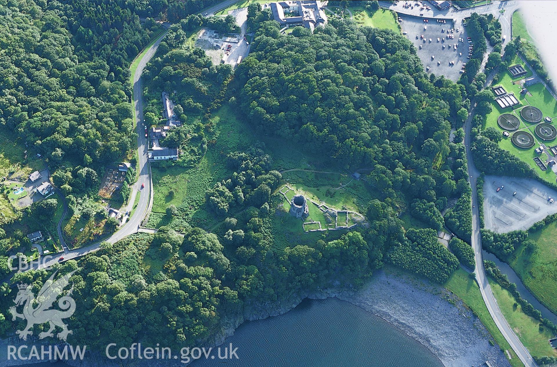 RCAHMW colour slide oblique aerial photograph of Dolbadarn Castle, Llanberis, taken on 20/08/1999 by Toby Driver