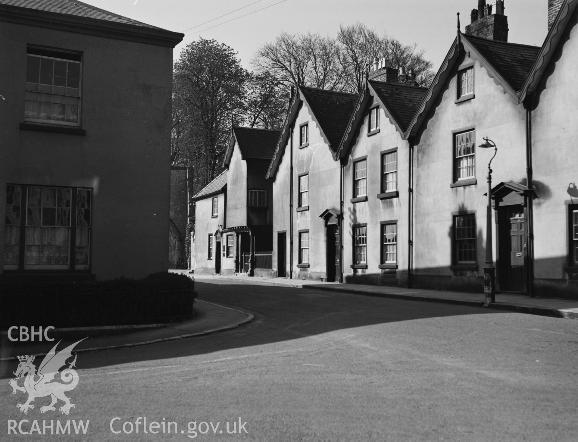 One black and white photograph of 16-18, Castle Street, Ruthin.