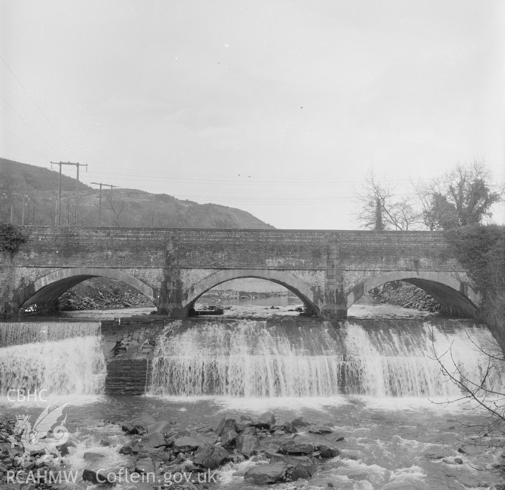 Digital copy of a black and white negative showing view of Ystalyfera Aqueduct, Swansea Canal.