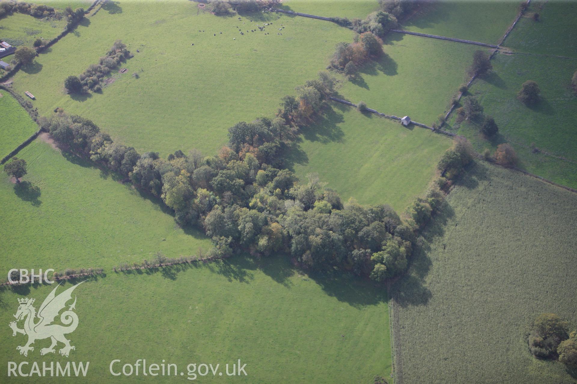 RCAHMW colour oblique photograph of Pysgodlan Moat. Taken by Toby Driver on 04/10/2011.