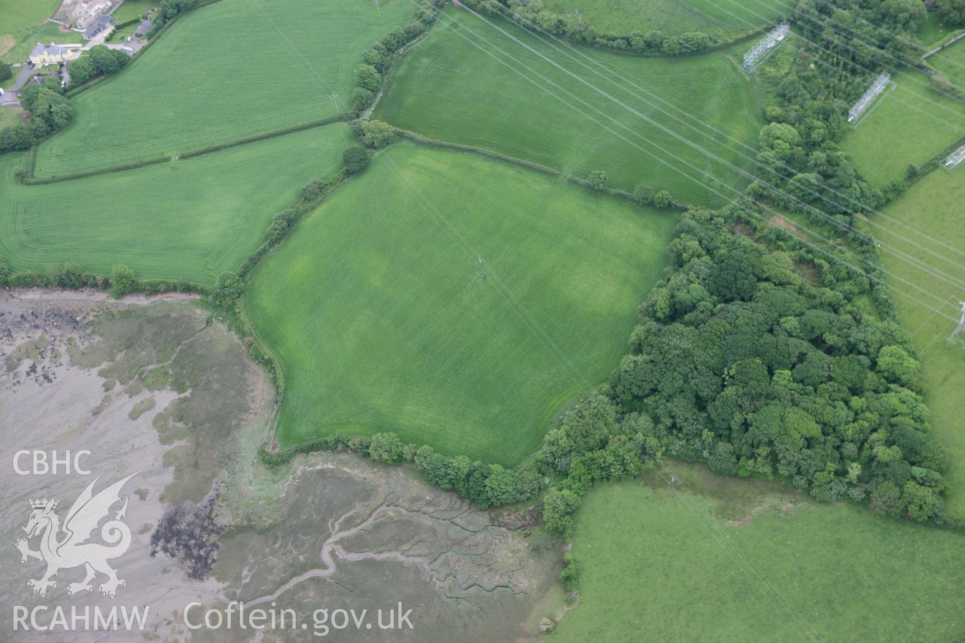 RCAHMW colour oblique photograph of Brownslate, cropmarks of possible enclosure. Taken by Toby Driver on 11/06/2010.