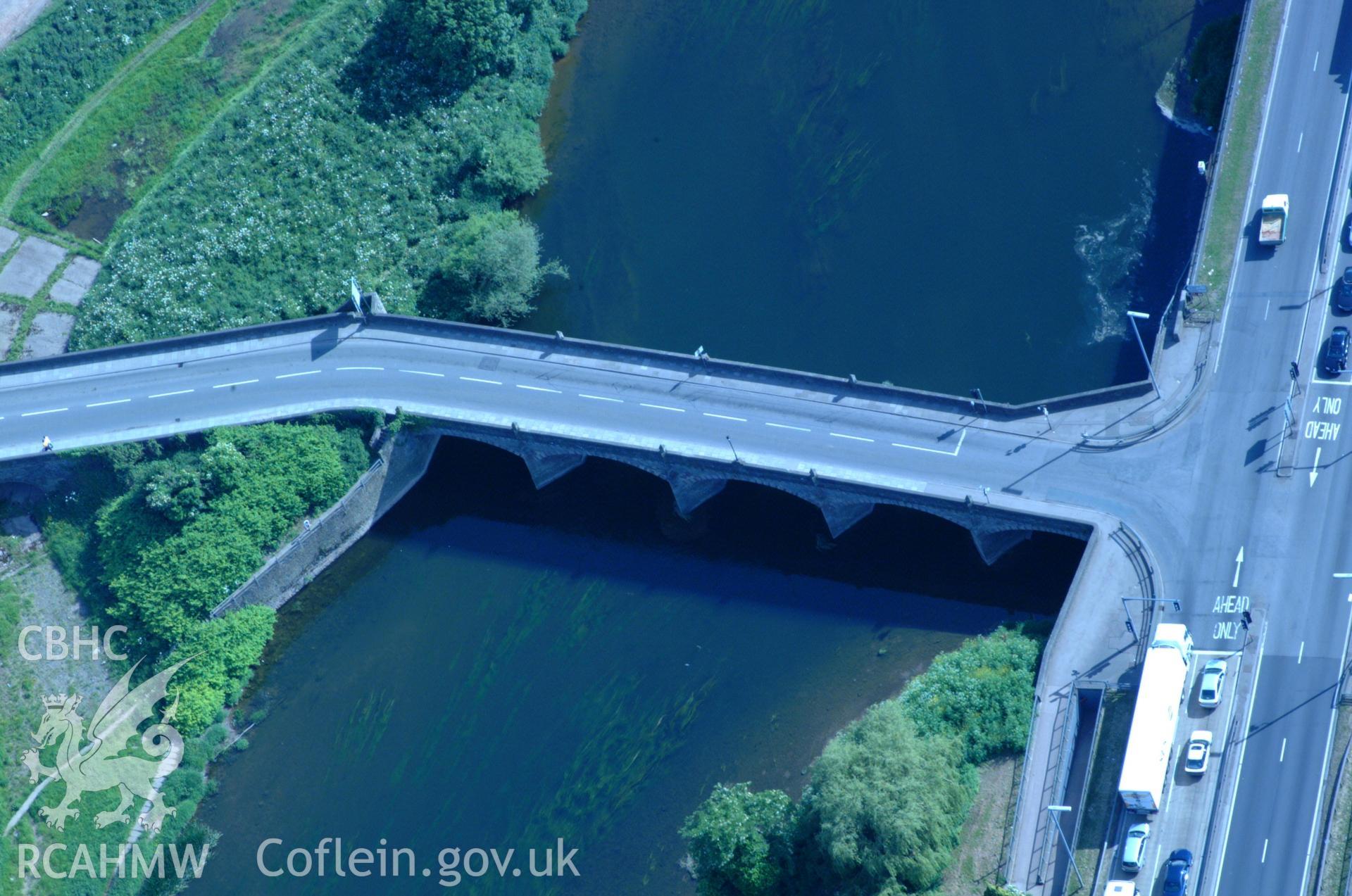 RCAHMW colour oblique aerial photograph of the Wye Bridge, Monmouth taken on 02/06/2004 by Toby Driver
