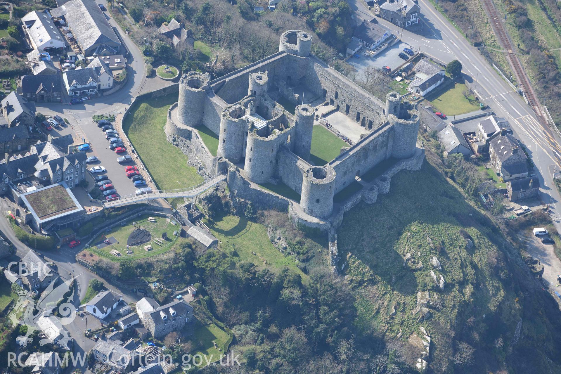 Harlech Castle and Town. Oblique aerial photographs taken during the Royal Commission’s programme of archaeological aerial reconnaissance by Toby Driver on 25 March 2022.