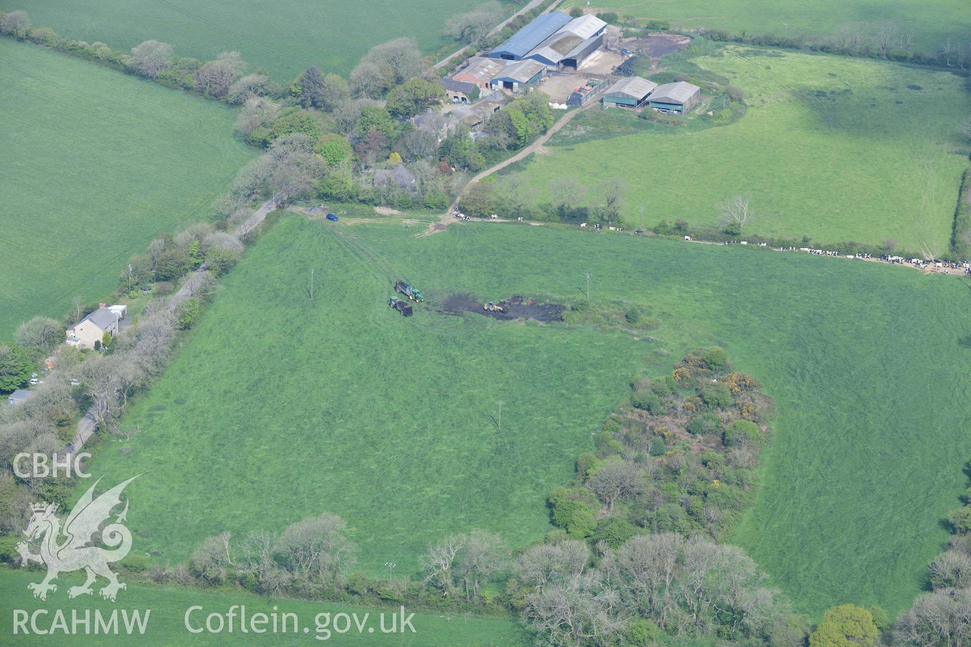 Wiston Roman fort, from the south. Oblique aerial photograph taken during the Royal Commission's programme of archaeological aerial reconnaissance by Toby Driver on 29 April 2022.
