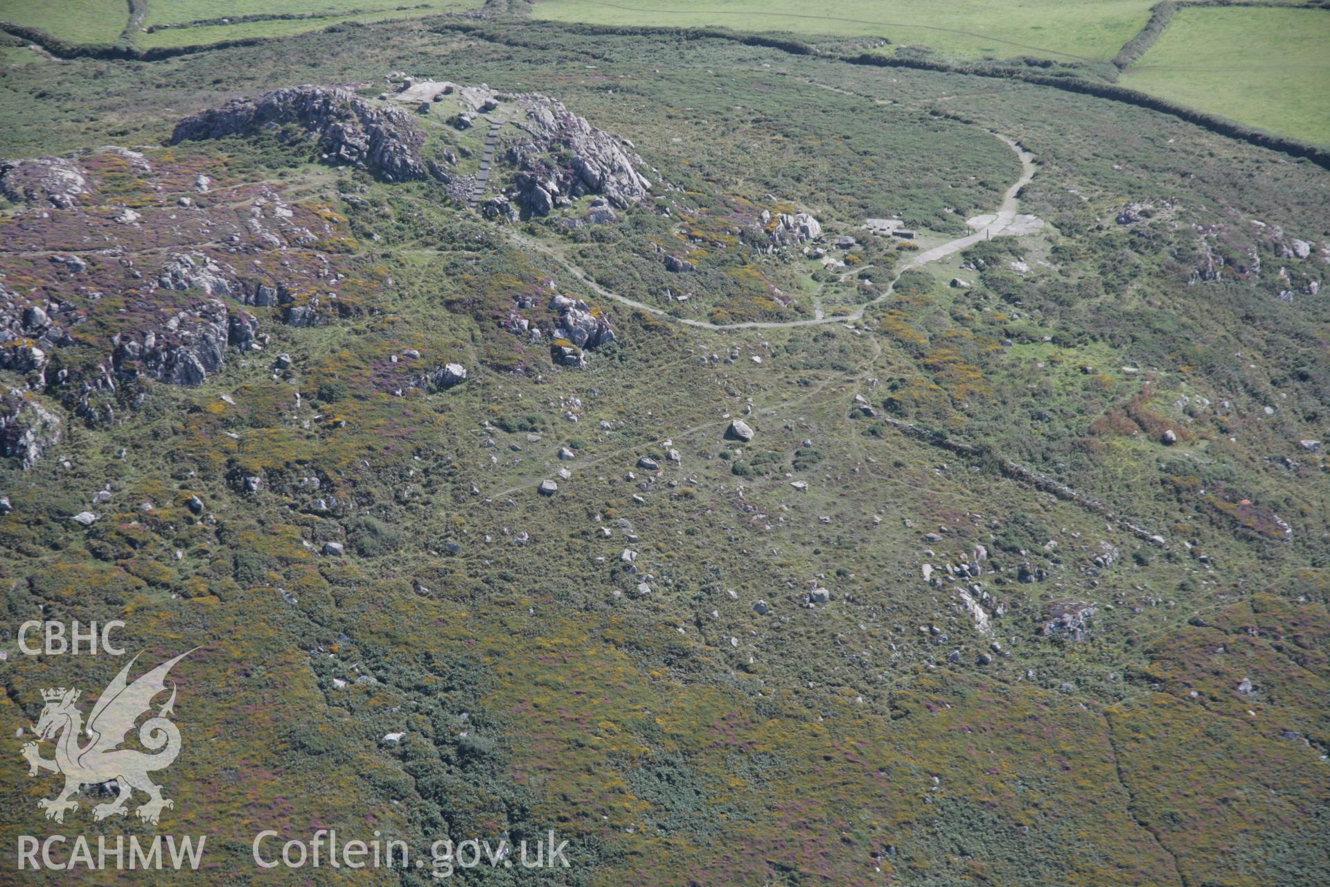RCAHMW digital colour oblique photograph of Carn Llidi Burial Chambers viewed from the north. Taken on 01/09/2005 by T.G. Driver.