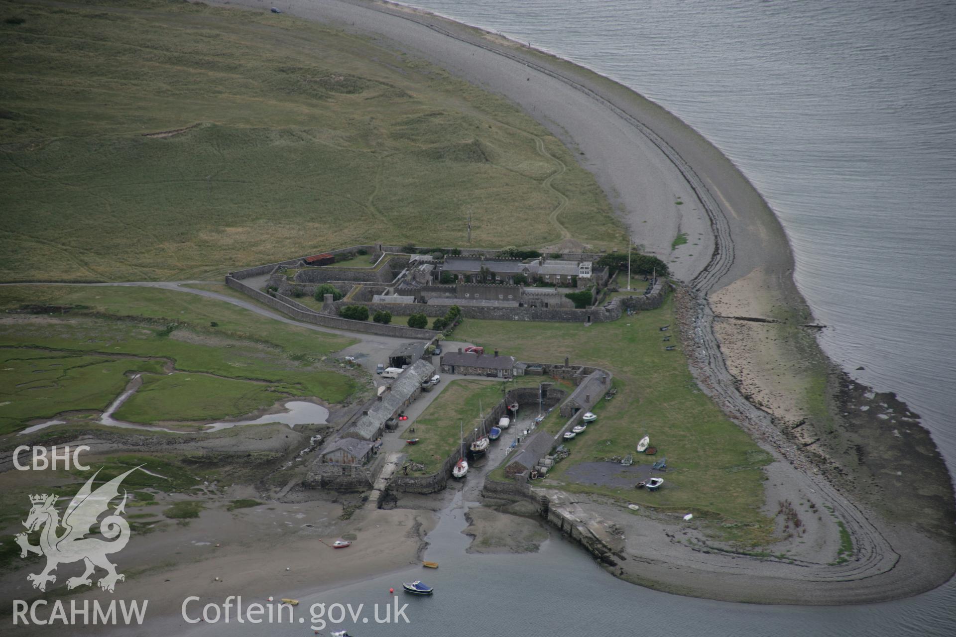 RCAHMW digital colour oblique photograph of Fort Belan viewed from the east. Taken on 02/08/2005 by T.G. Driver.