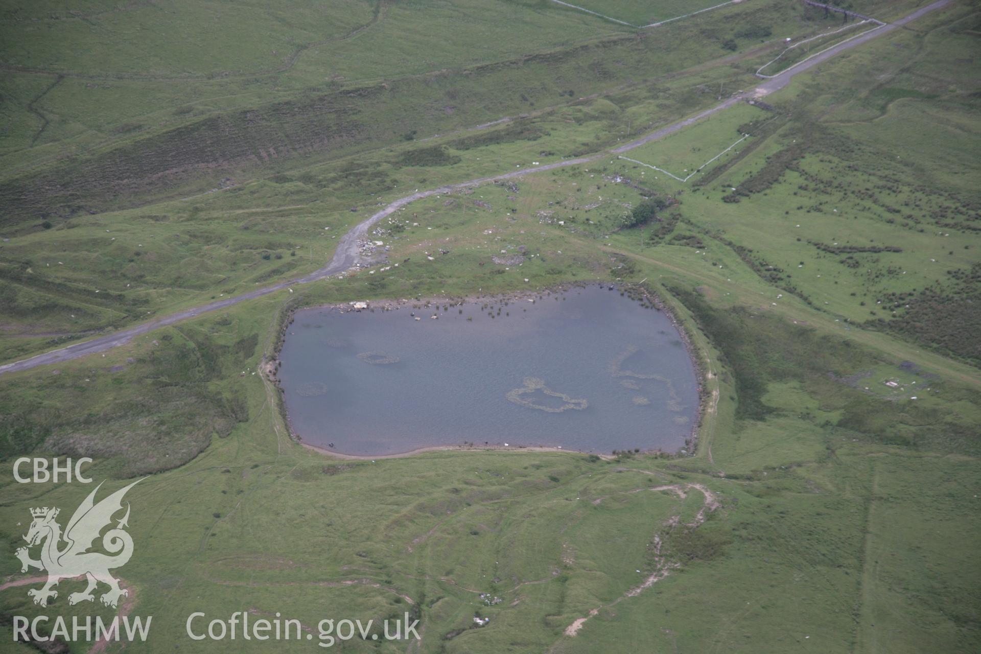 RCAHMW digital colour oblique photograph of Sarn Howell pond viewed from the south. Taken on 07/07/2005 by T.G. Driver.