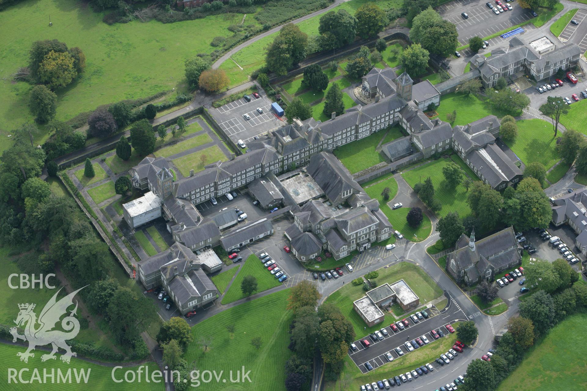 RCAHMW colour oblique photograph of St David's Hospital, Carmarthen. Taken by Toby Driver on 12/09/2008.