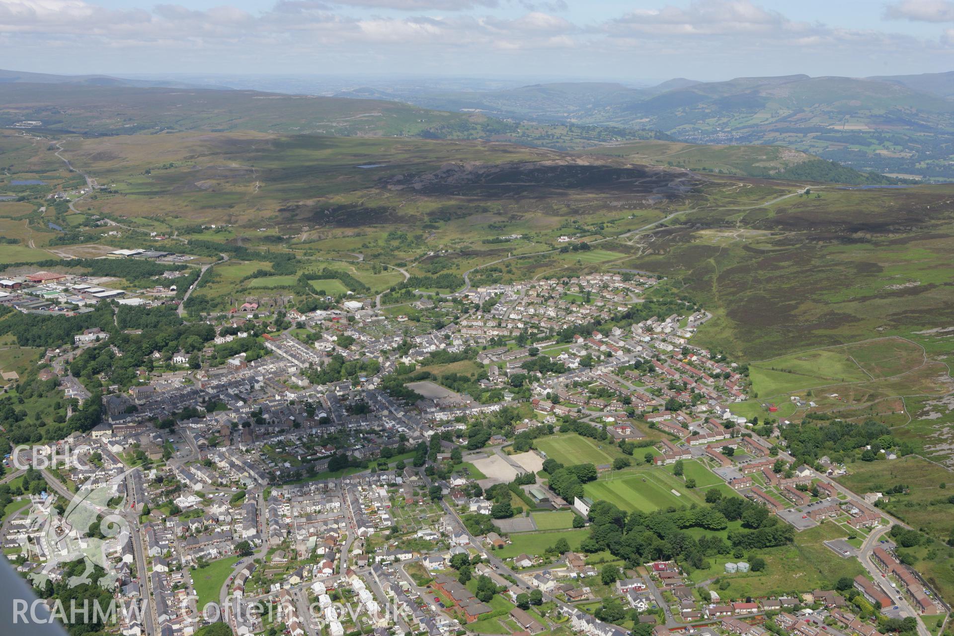 RCAHMW colour oblique photograph of Blaenavon townscape, from the north-east. Taken by Toby Driver on 21/07/2008.