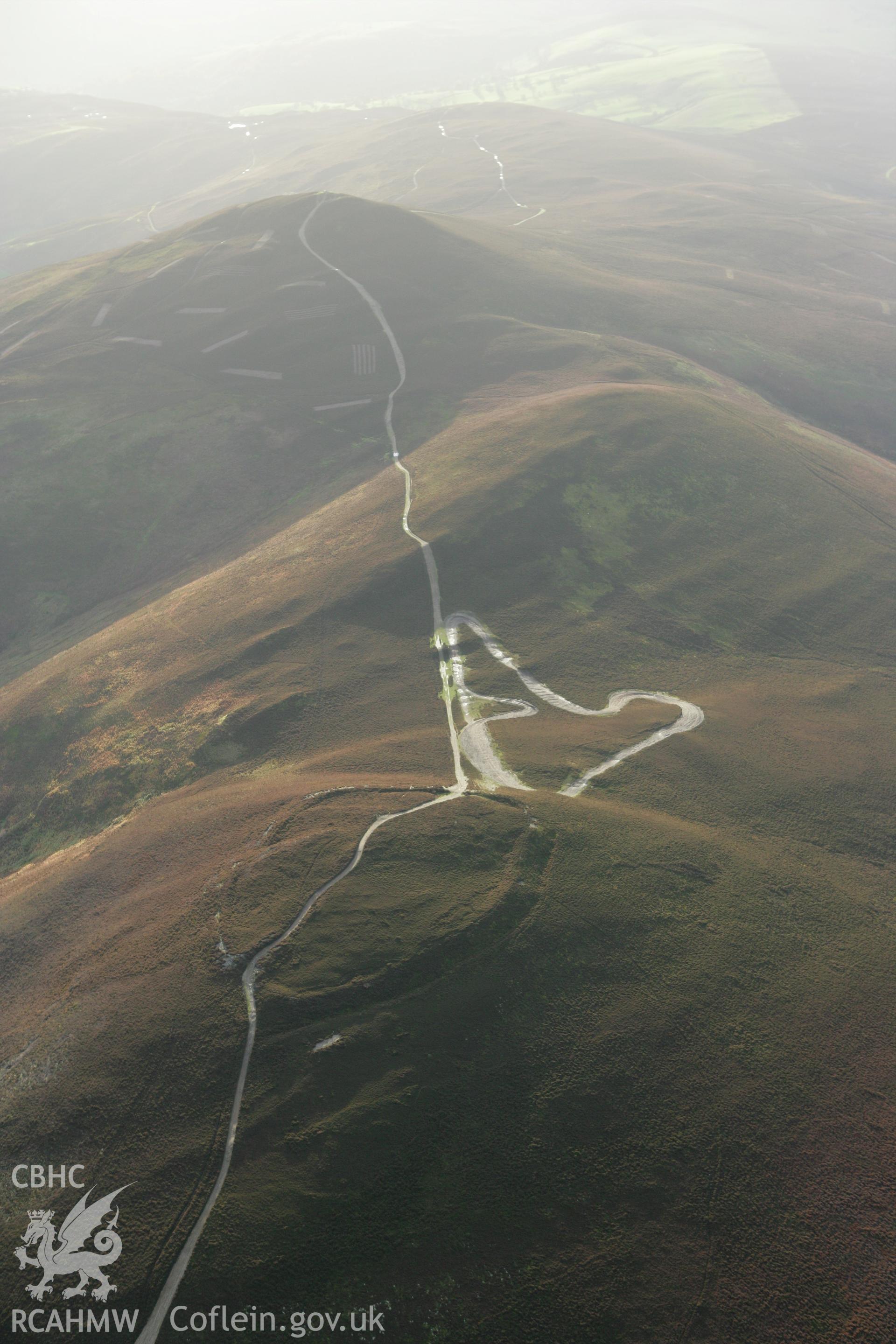 RCAHMW colour oblique photograph of Moel y Gaer hillfort. Taken by Toby Driver on 30/10/2007.