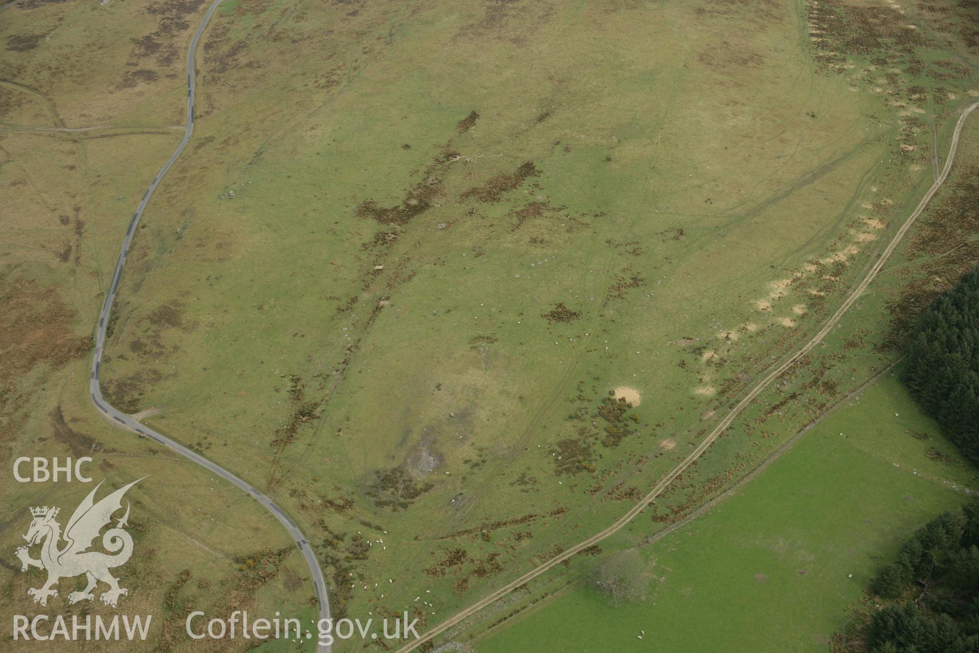 RCAHMW colour oblique aerial photograph of Hafod Ithel Cairnfield. Taken on 17 April 2007 by Toby Driver