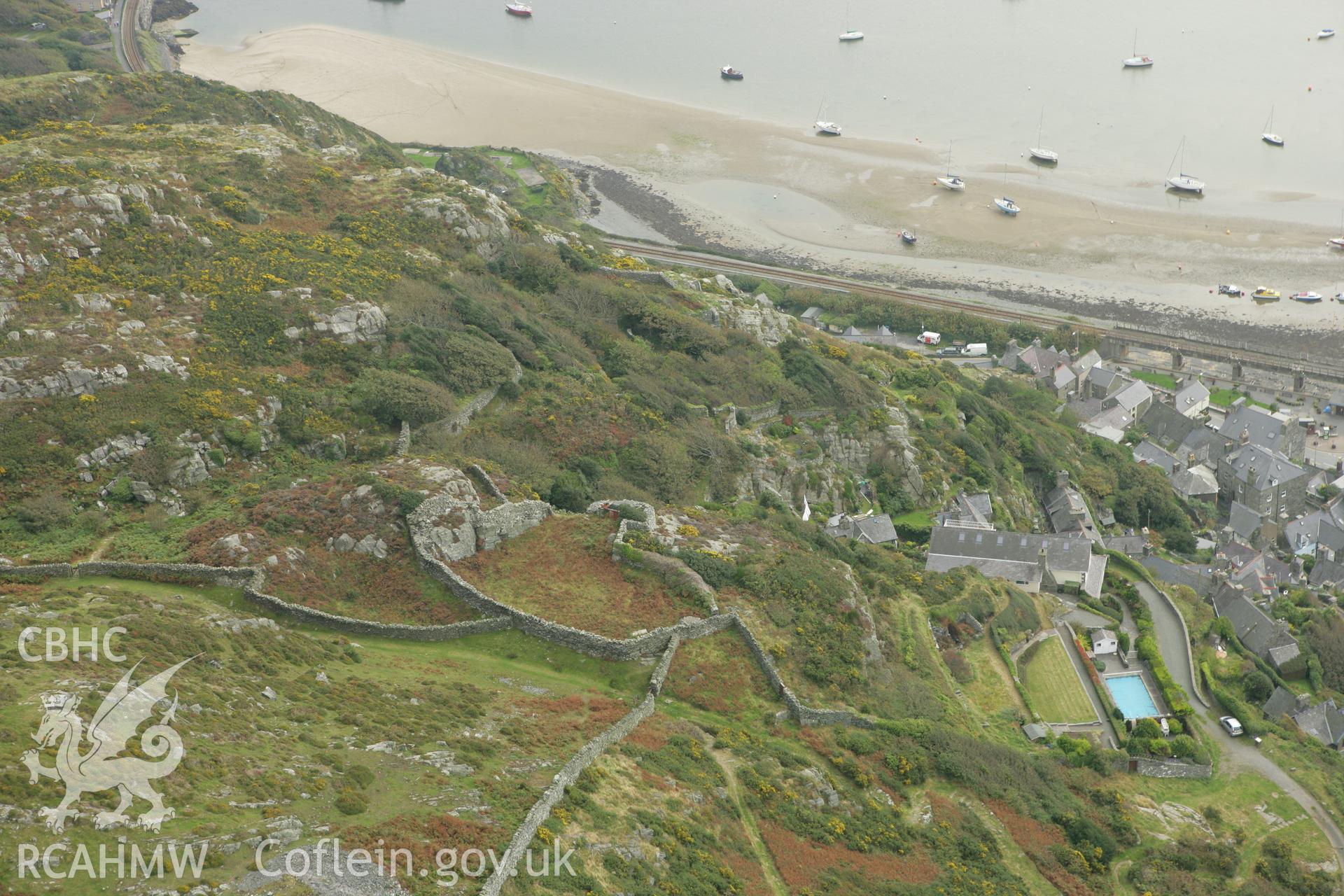 RCAHMW colour oblique photograph of Barmouth;Abermaw, view from the North. Taken by Toby Driver on 08/10/2007.