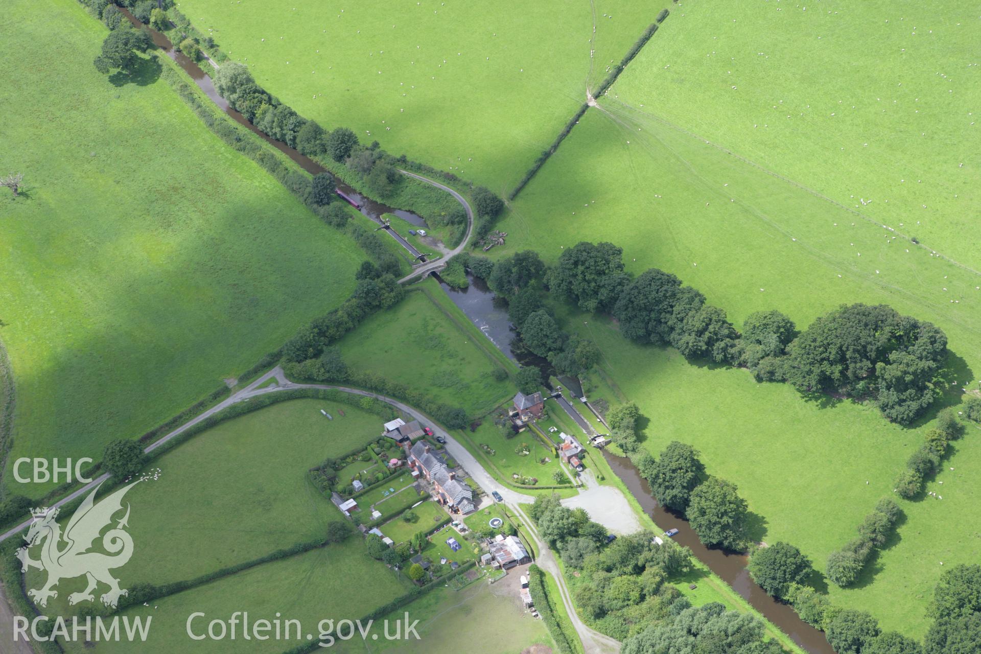 RCAHMW colour oblique aerial photograph of Shropshire Union Canal, Belan. Taken on 24 July 2007 by Toby Driver