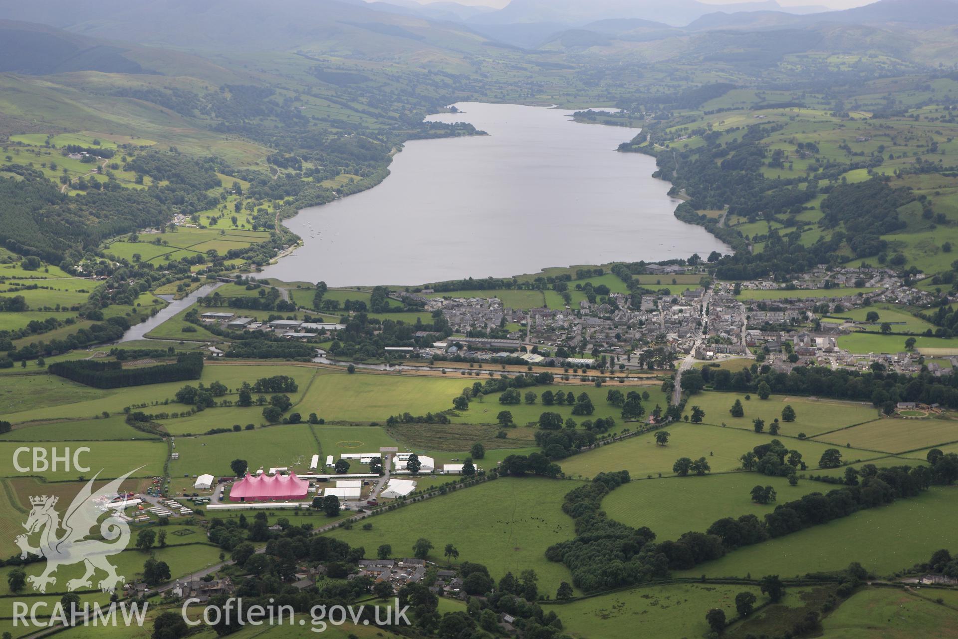 RCAHMW colour oblique aerial photograph of Llyn Tegid (Bala Lake) and Eisteddfod, viewed from the north-east. Taken on 08 July 2009 by Toby Driver