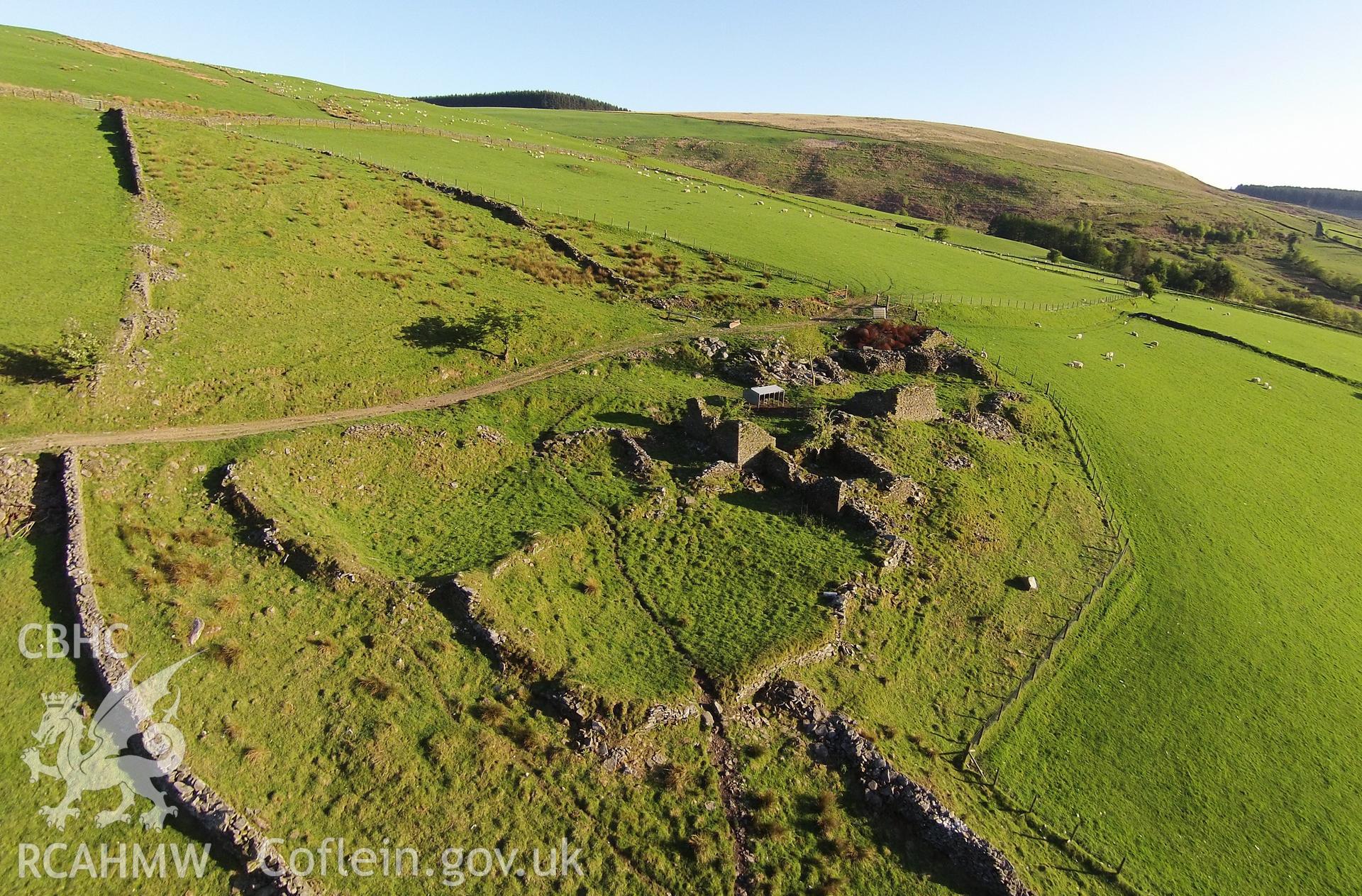 Digital aerial photograph showing Castell Cadarn.