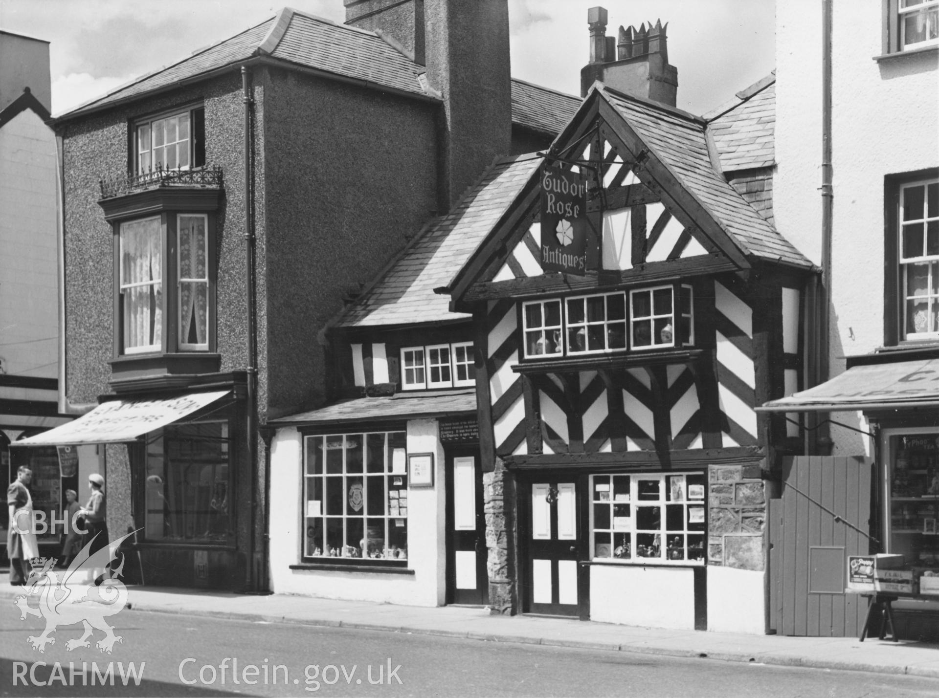 Black and white print of a photograph showing the exterior of 32 Castle Street, Beaumaris.