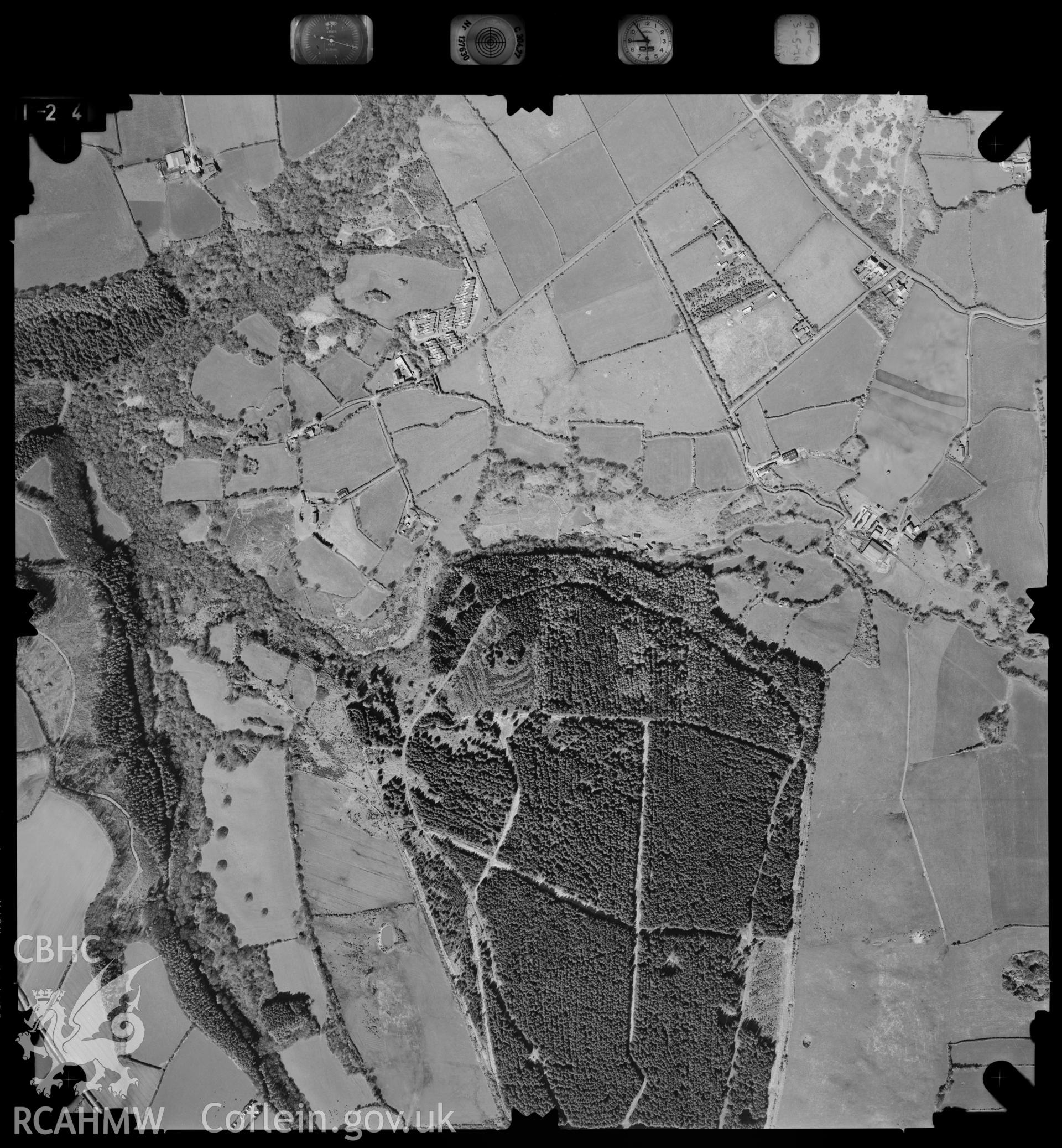 Digitized copy of an aerial photograph showing Llanteg area, Pembrokeshire, SN1842109229, taken by Ordnance Survey, 1996.