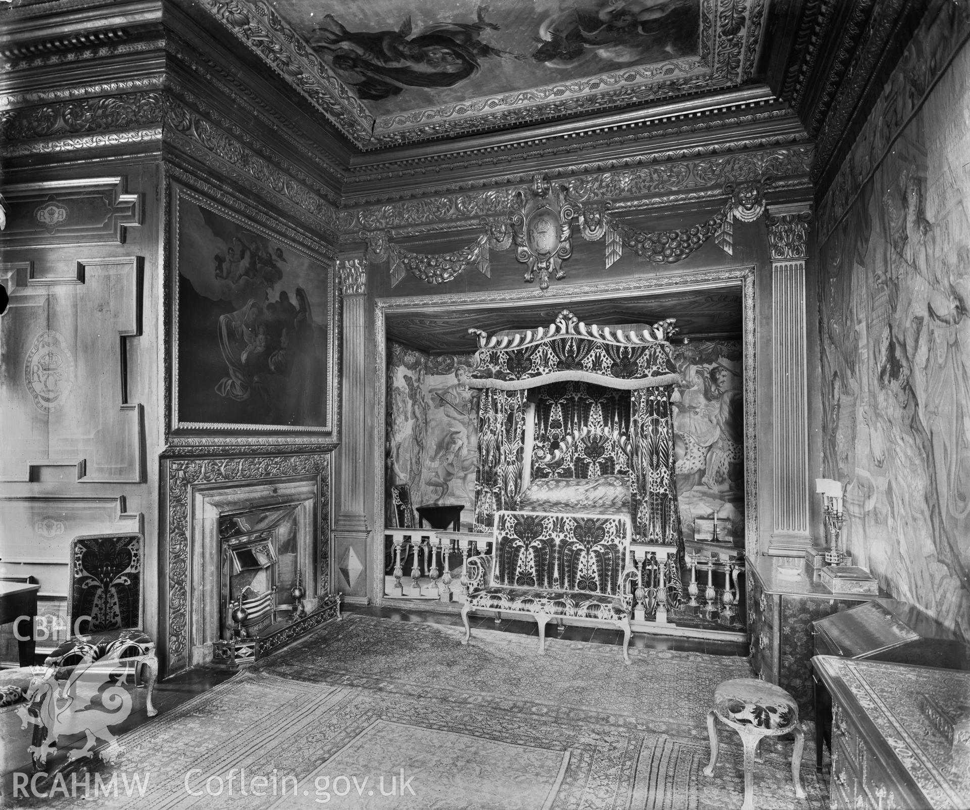 Interior view of Powys Castle showing state bedroom.