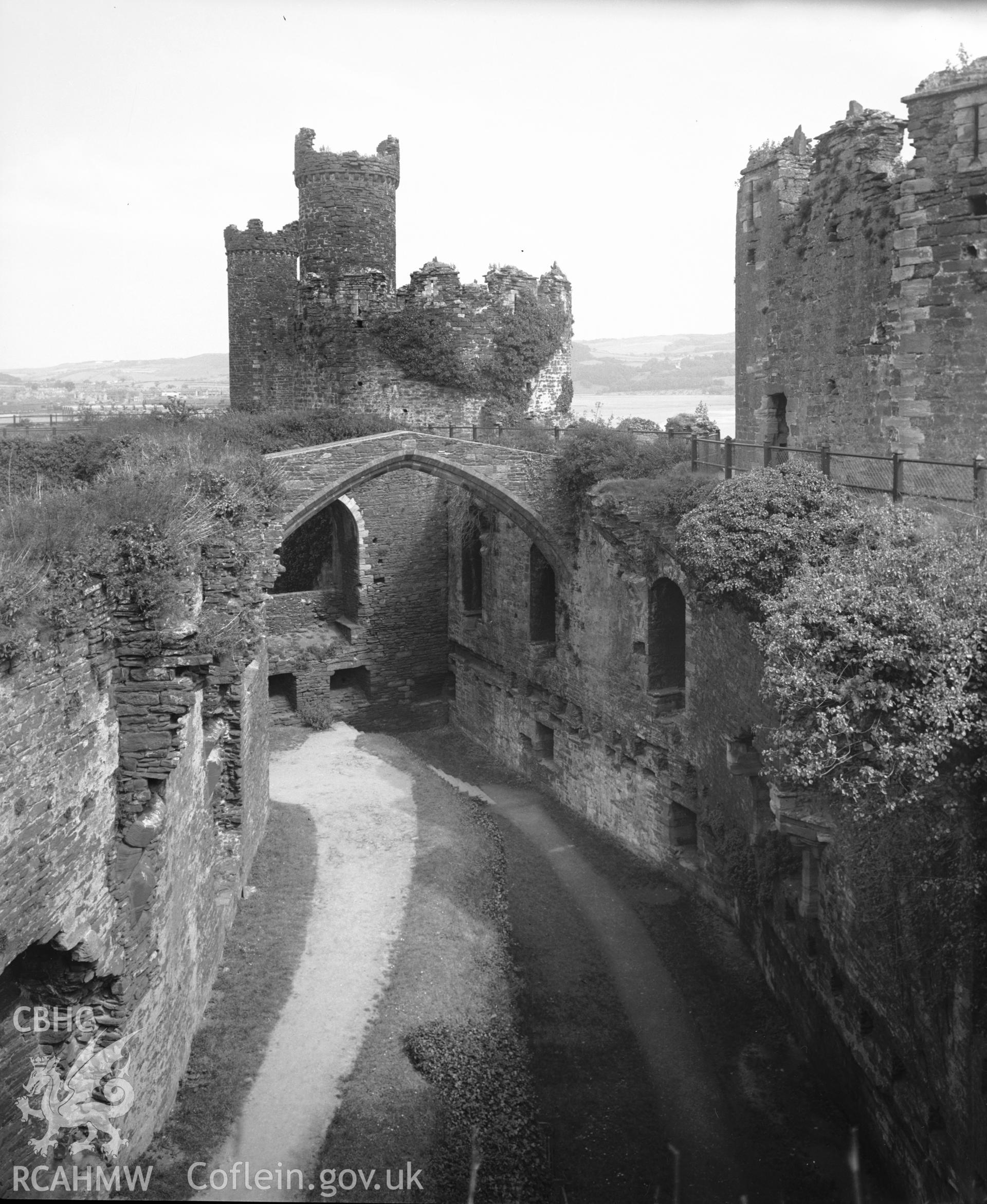 Exterior view of Conwy Castle, taken in 11.01.1952
