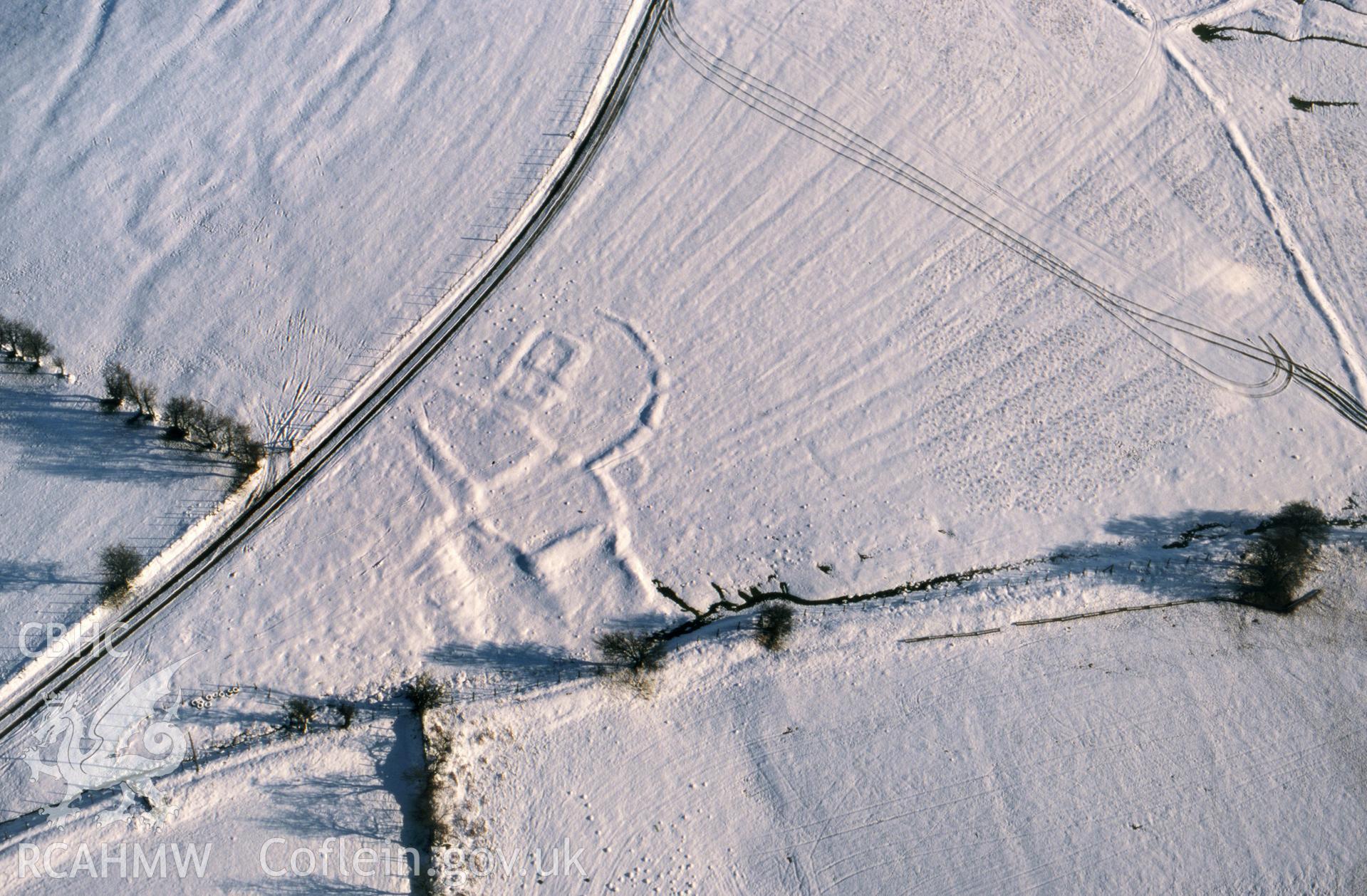 RCAHMW colour slide oblique aerial photograph of the western settlement at Fron Top, Llanbister, taken on 09/01/1999 by CR Musson