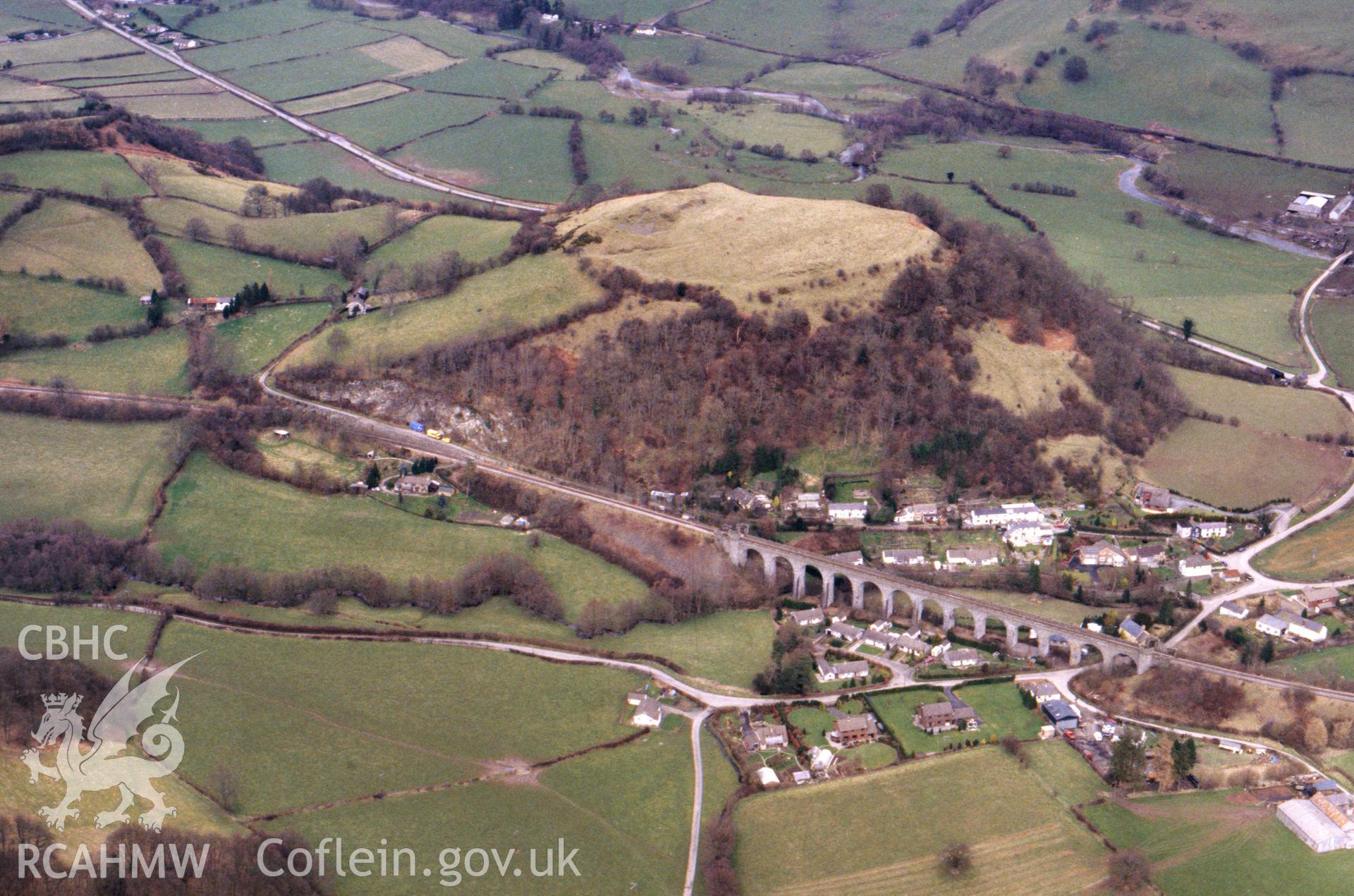 RCAHMW colour oblique aerial photograph of Knucklas Viaduct , landscape. Taken by C R Musson on 21/03/1995