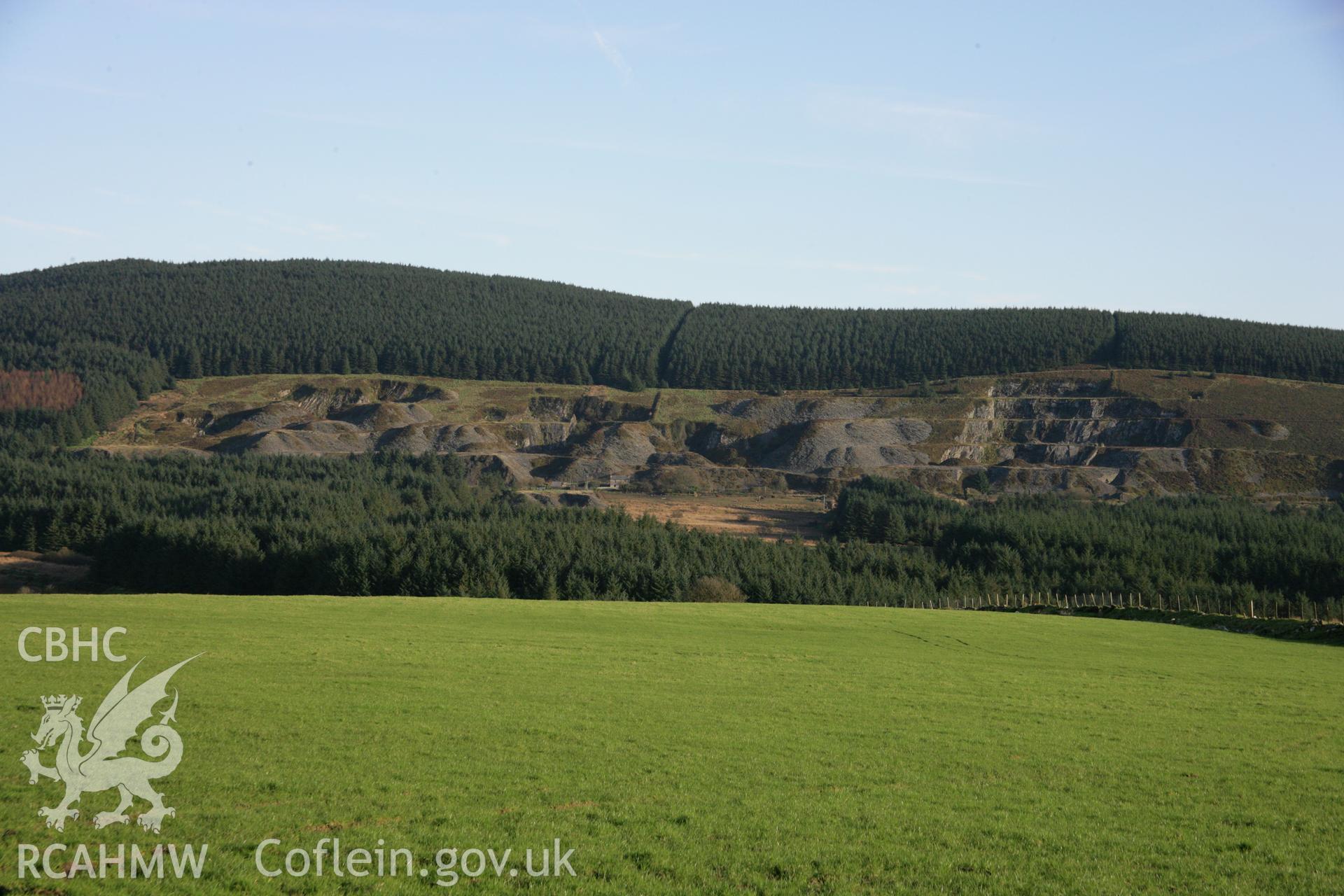 Colour digital photograph of Rosebush Quarry by Toby Driver, 17/11/2005.