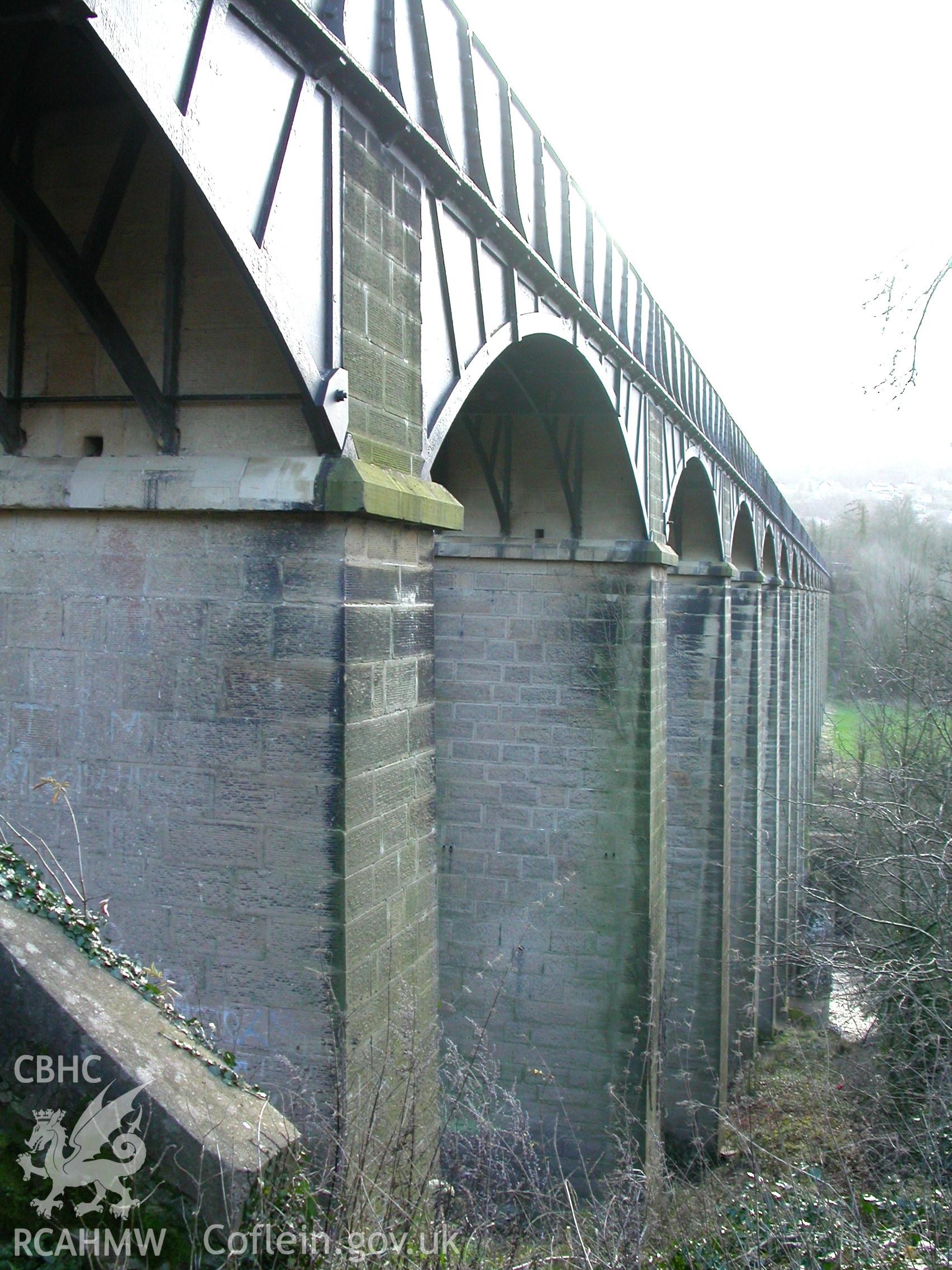 Aqueduct cast-iron spans from the north-west.