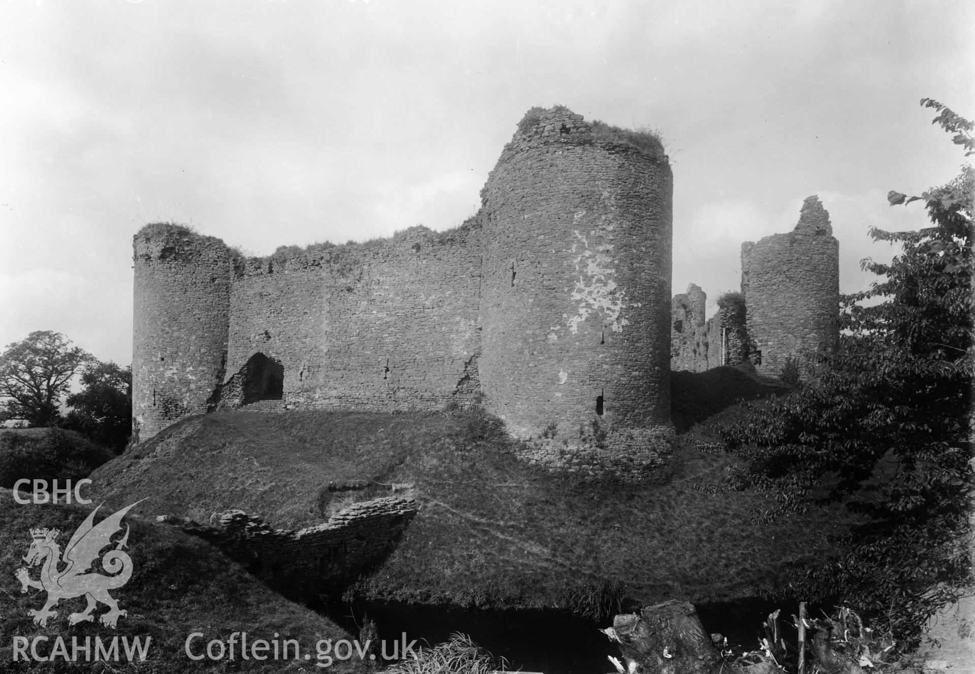 Photo showing  White Castle.